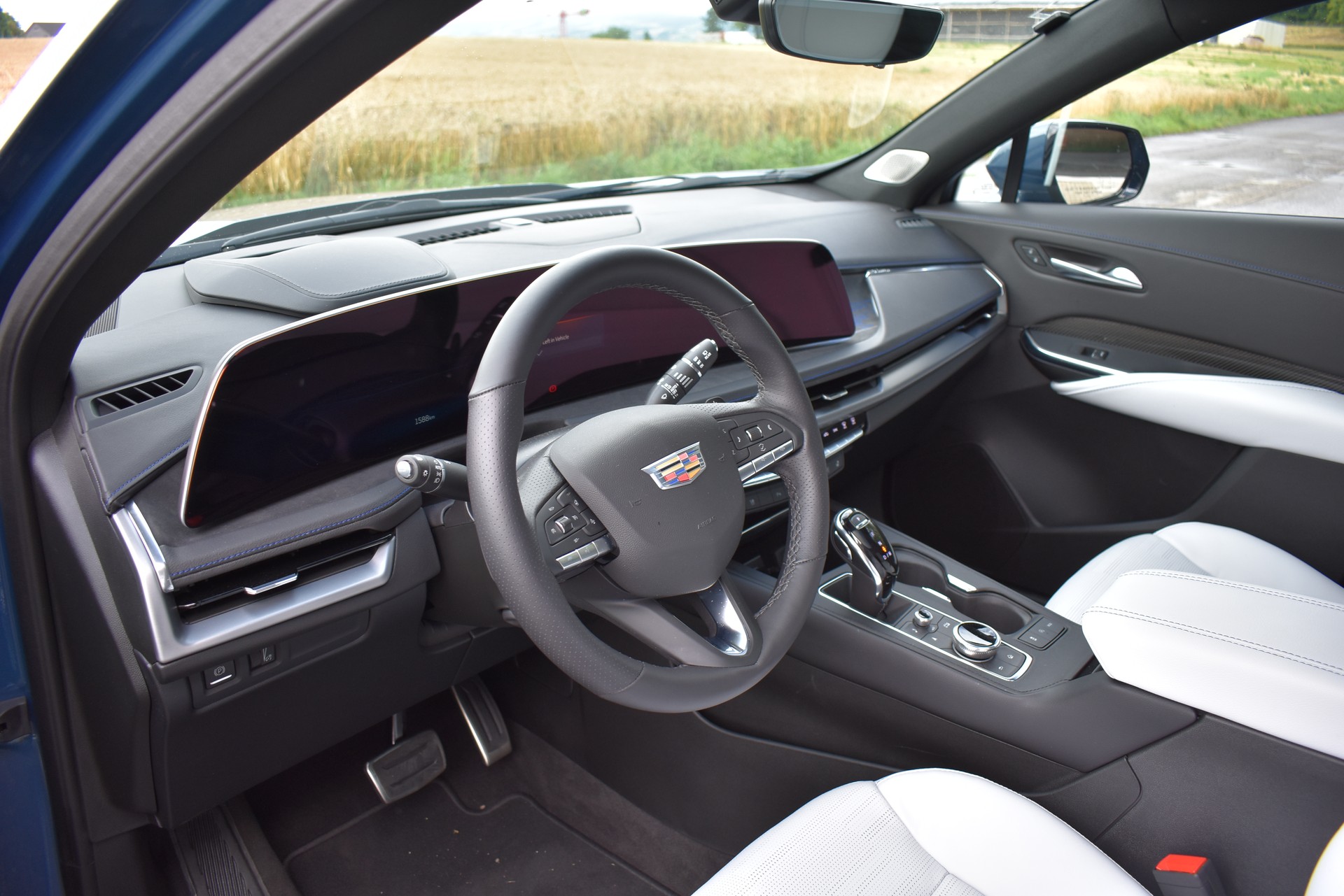CADILLAC XT4 Sport-image-10
