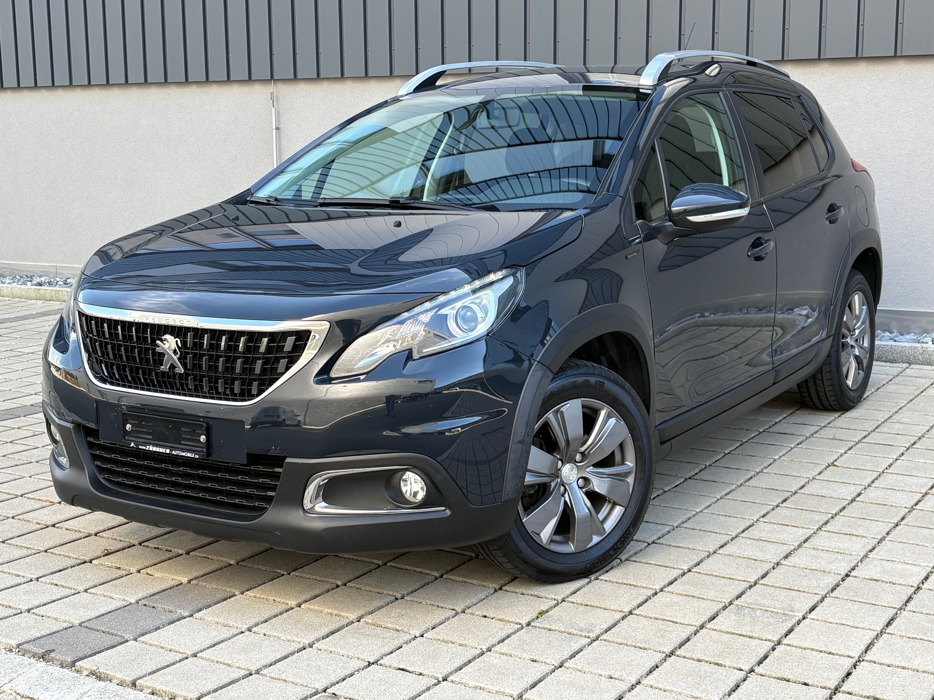 PEUGEOT 2008 1.2 PureTech Signture Frisch ab MFK und Service (Juni 2025) Automat