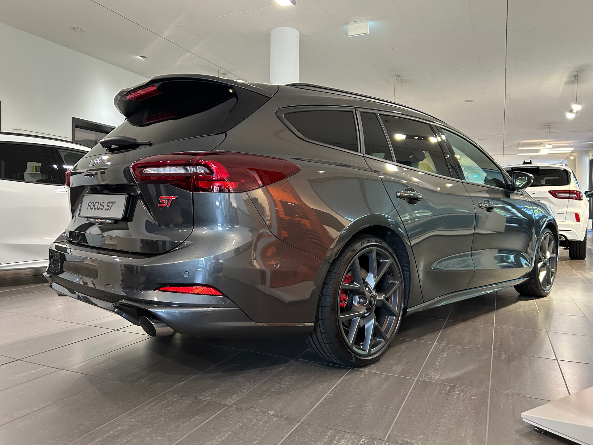 FORD Focus 2.3 ST X Automat-image-5