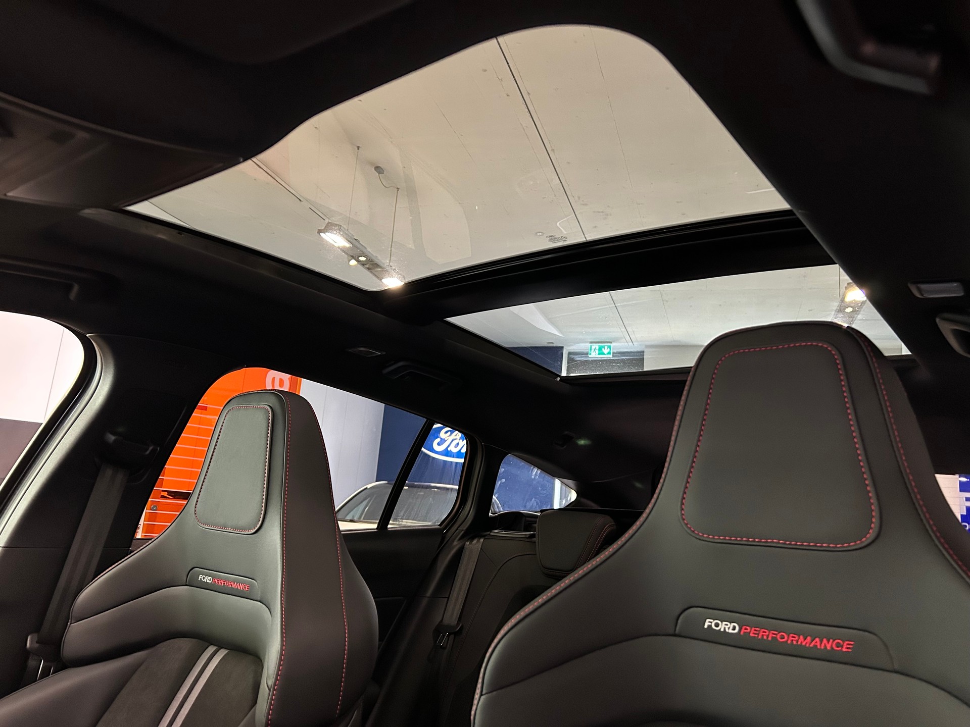 FORD Focus 2.3 ST X Automat-image-9