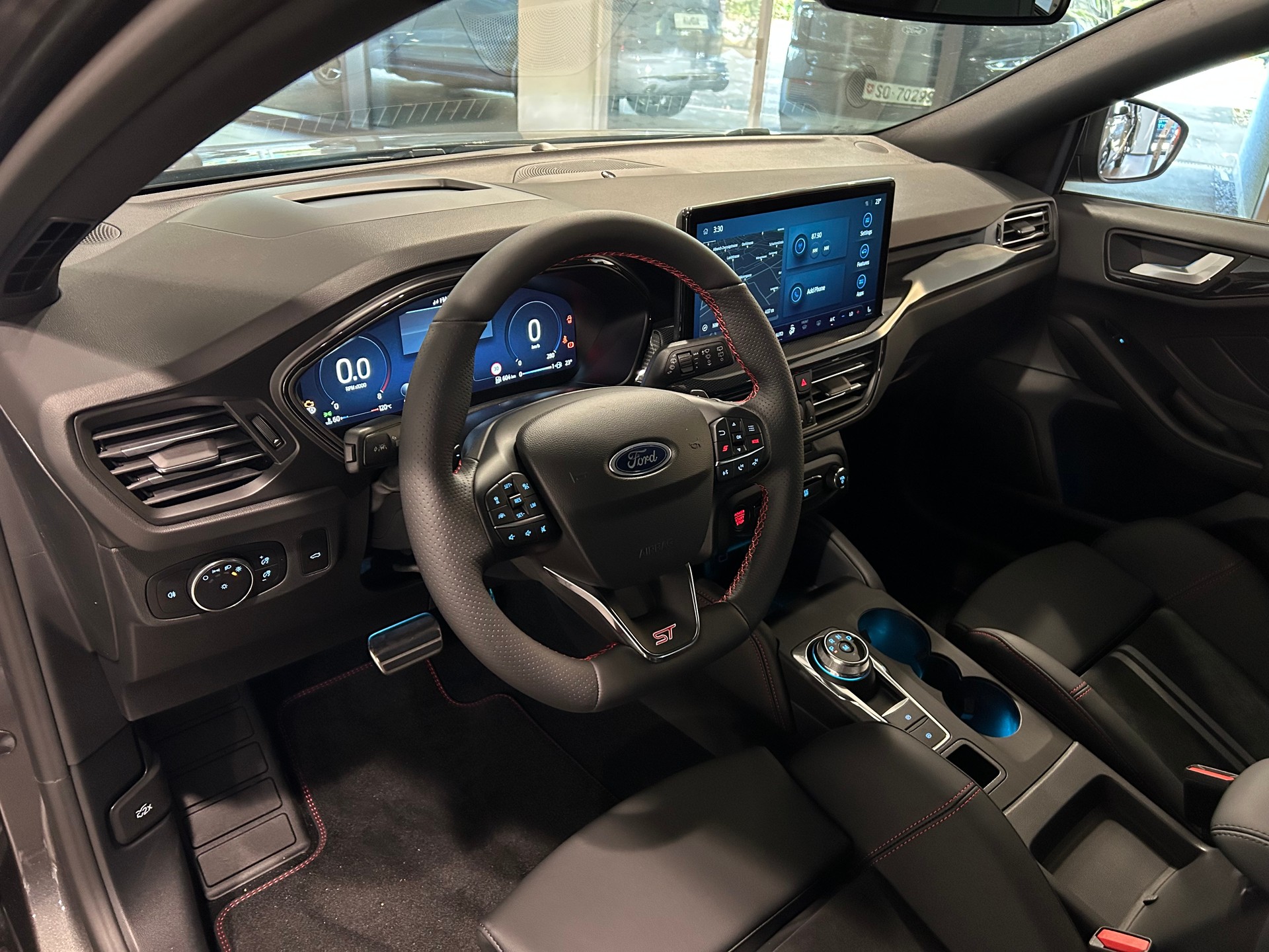 FORD Focus 2.3 ST X Automat-image-7