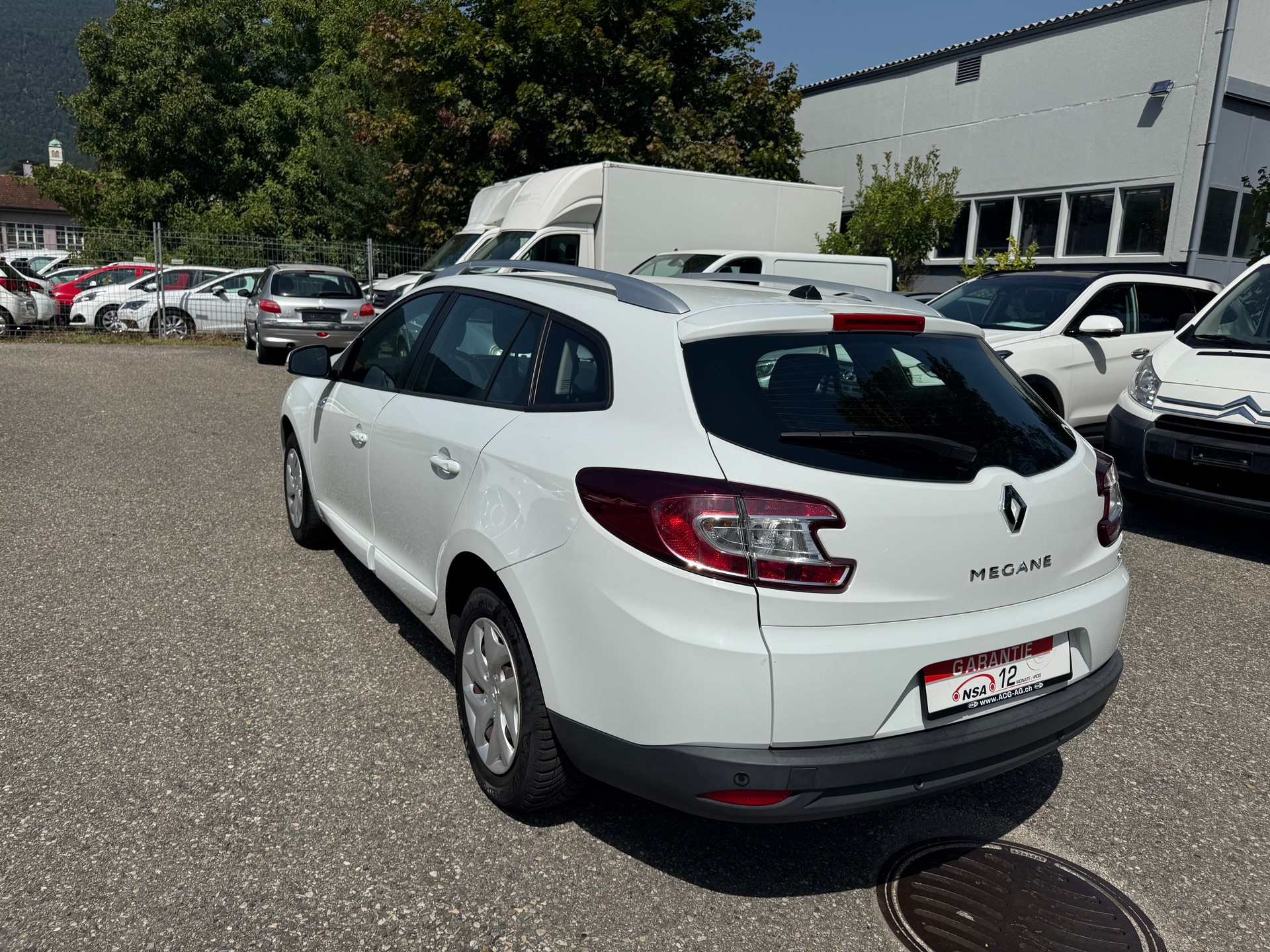 RENAULT Mégane Grandtour 1.5 dCi Expression * Gr. Navi * Klima-auto * Tempomat * PDC H * Frisch Ab MFK-image-10