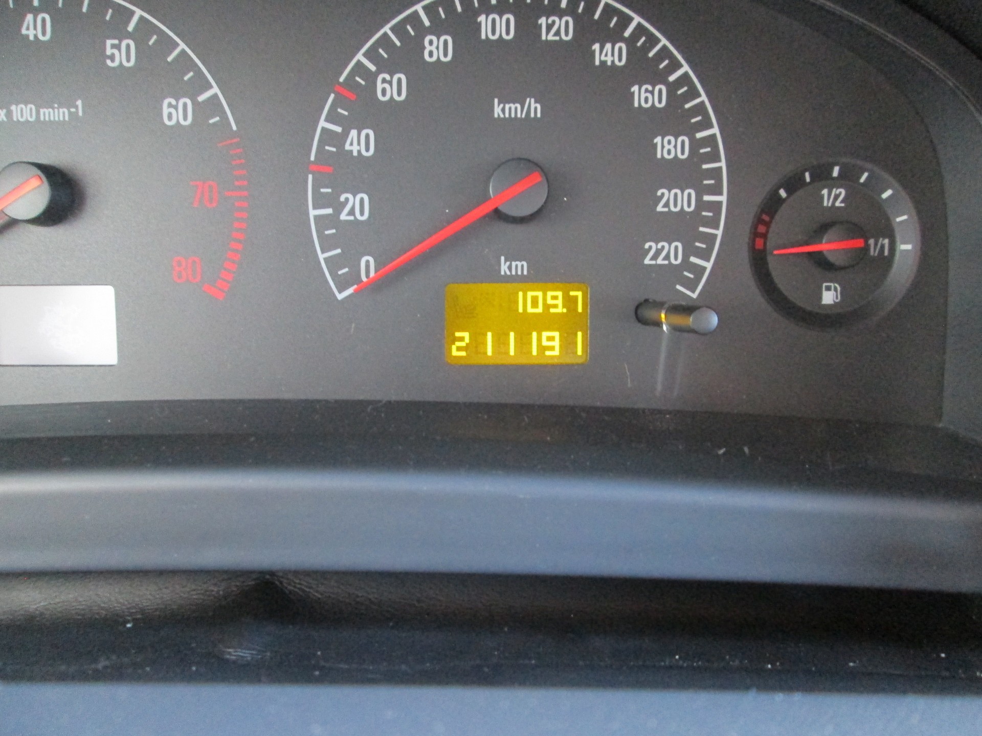 OPEL Vectra 2.2 Elegance-image-8