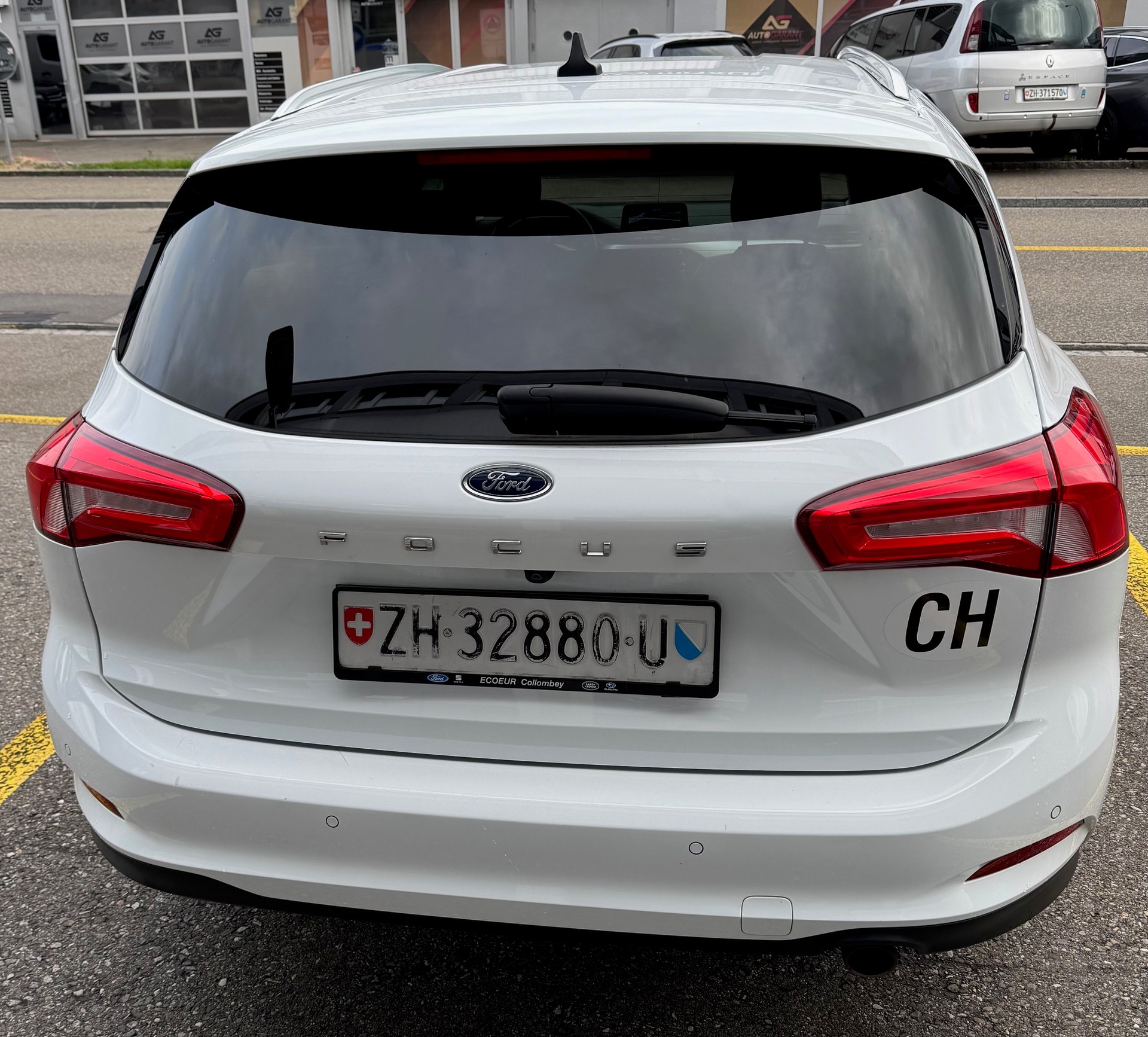 FORD Focus 1.0 SCTi Cool Connect Automatic-image-5