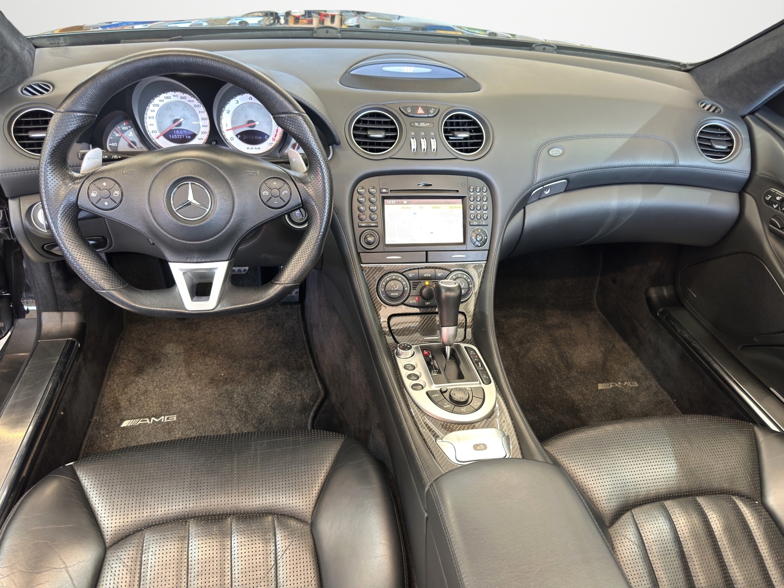 MERCEDES-BENZ SL 63 AMG Speedshift MCT-image-9