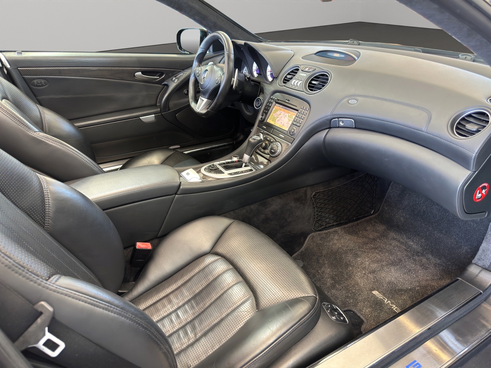 MERCEDES-BENZ SL 63 AMG Speedshift MCT-image-11