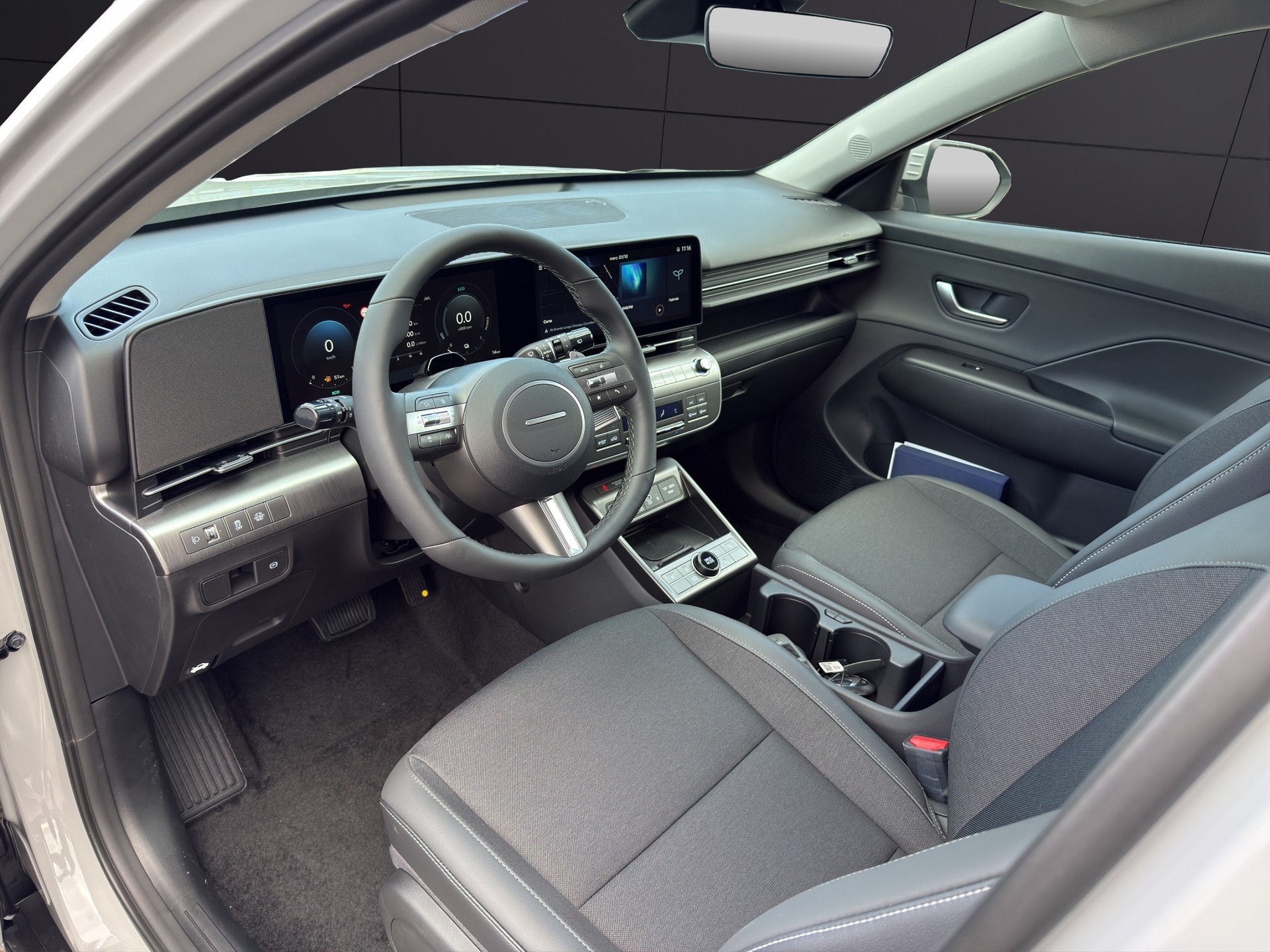 HYUNDAI Kona 1.6 GDi HEV Amplia DCT-image-13