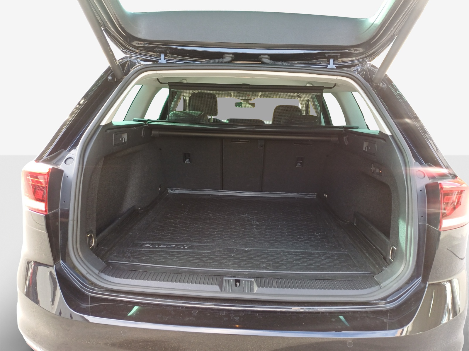 VW Passat 2.0 TDI BMT Elegance 4Motion DSG-image-12