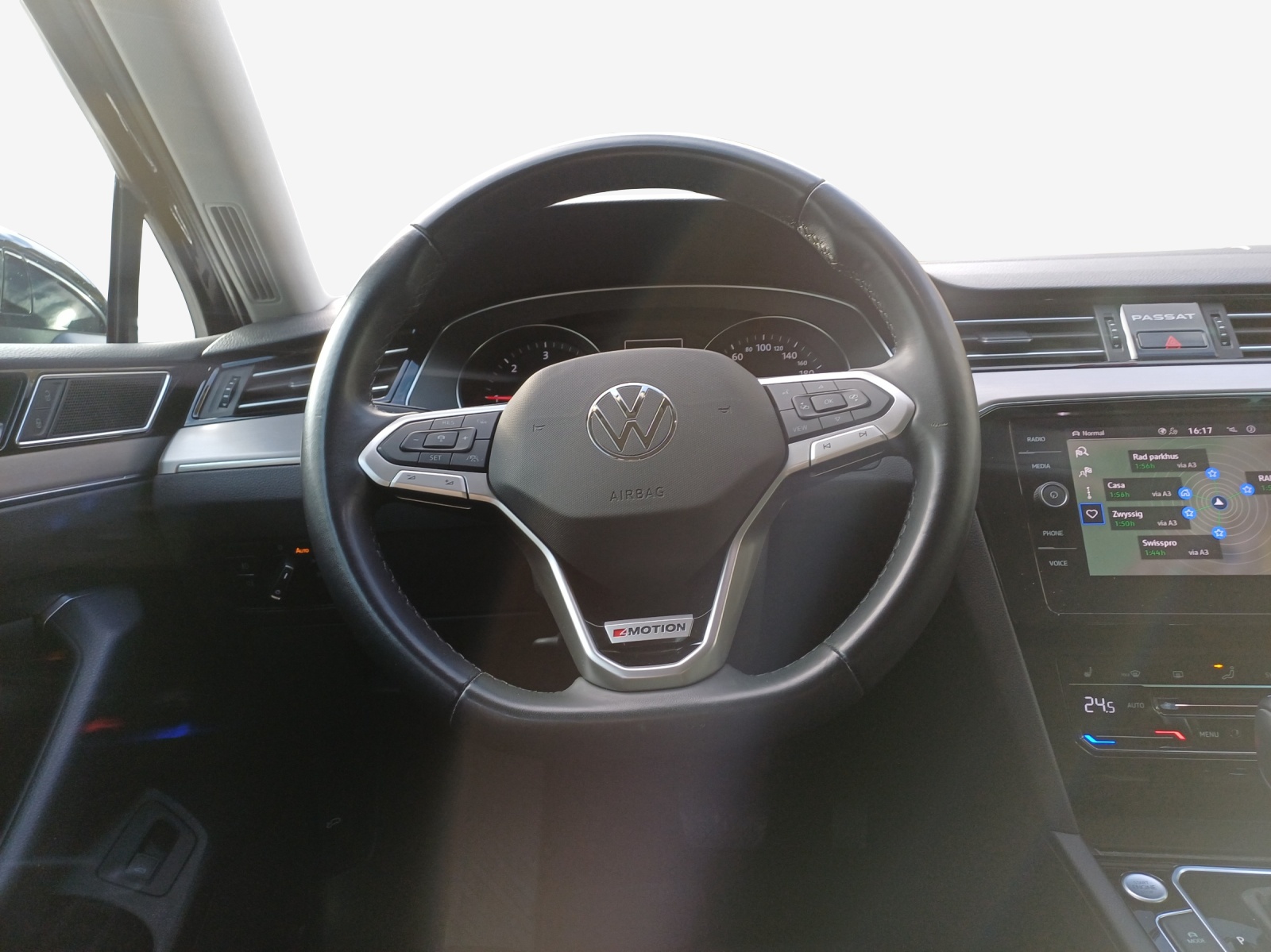 VW Passat 2.0 TDI BMT Elegance 4Motion DSG-image-9