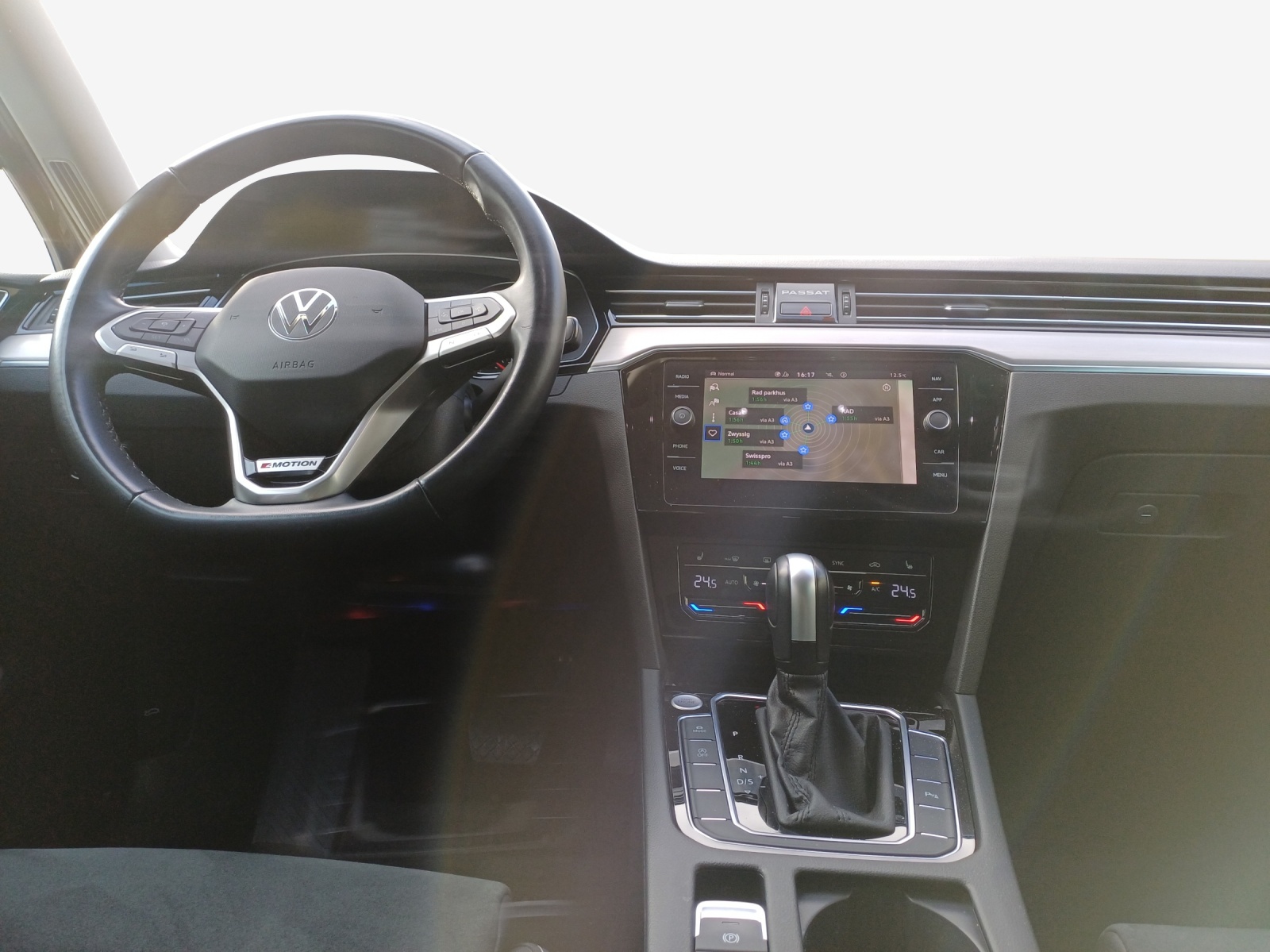 VW Passat 2.0 TDI BMT Elegance 4Motion DSG-image-8
