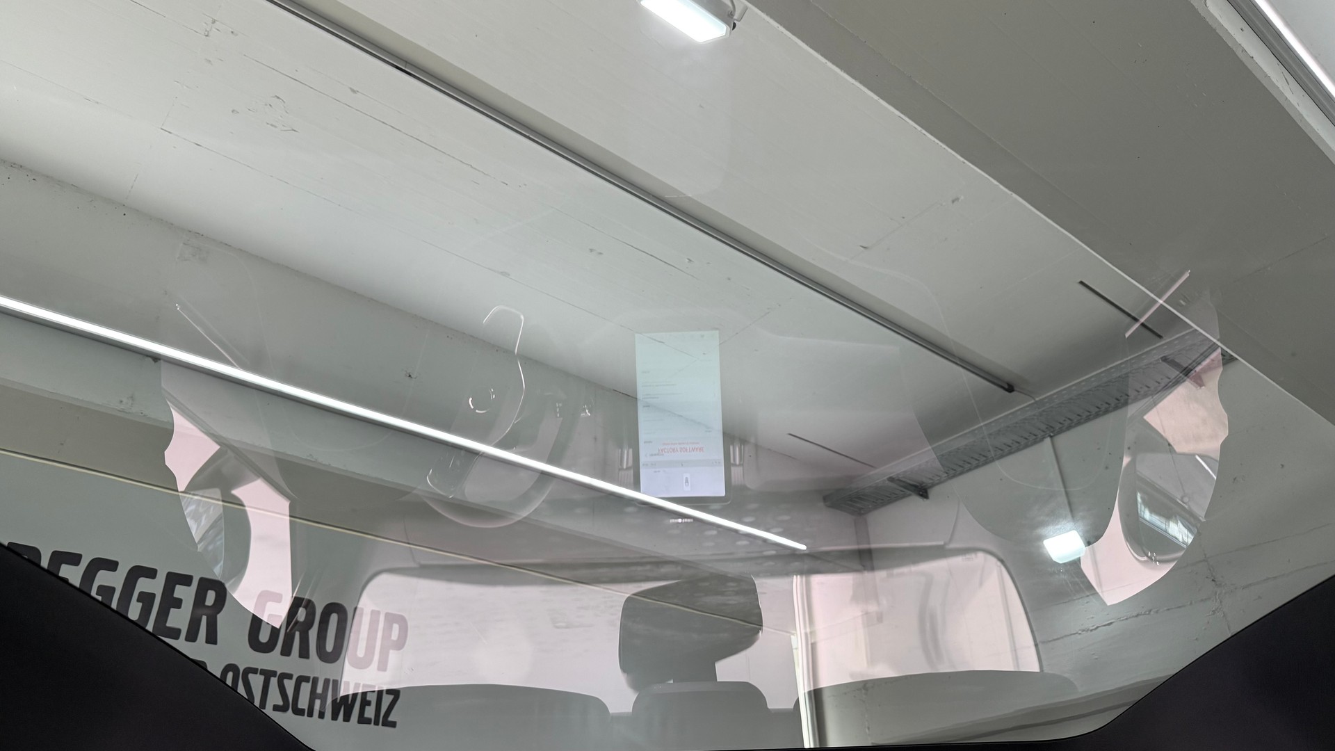 VOLVO EX 30 E60 Twin Ultra Performanc-image-11