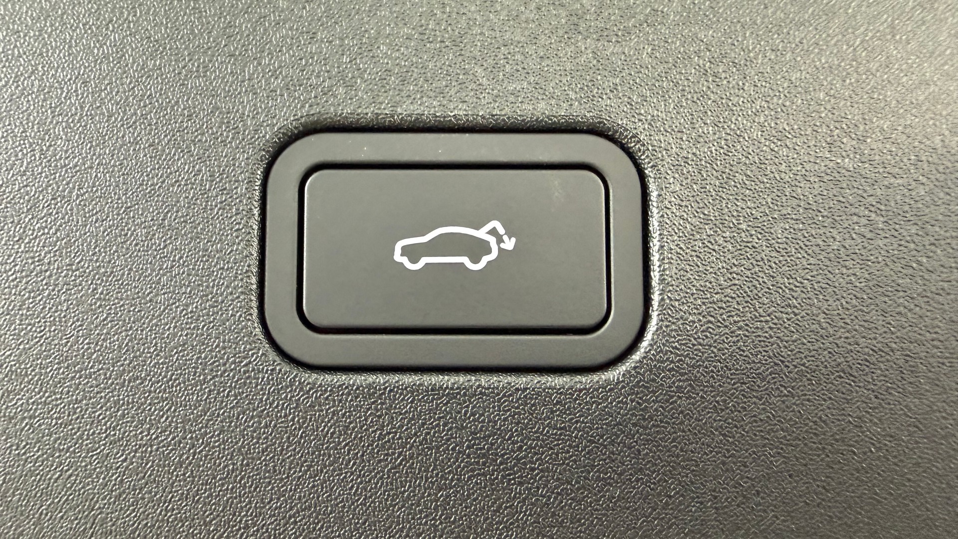 VOLVO EX 30 E60 Twin Ultra Performanc-image-15