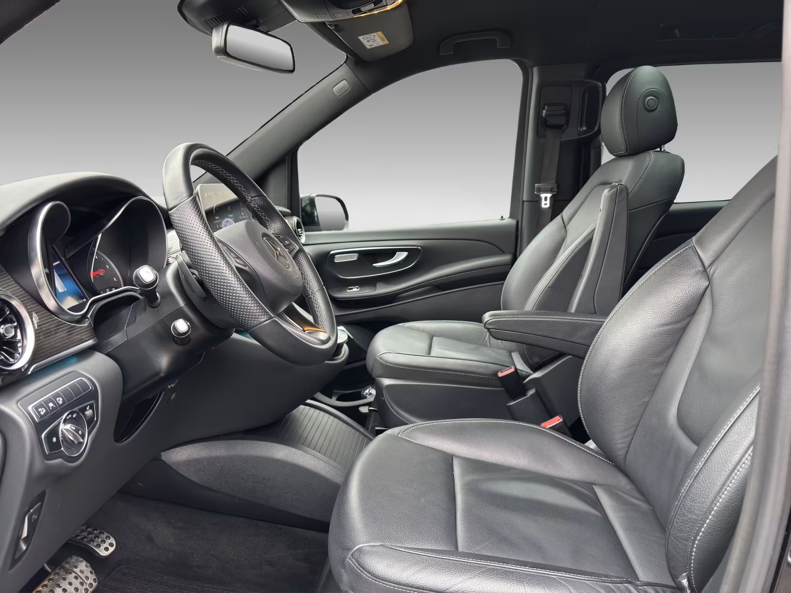 MERCEDES-BENZ V 300 d lang Avantgarde 4Matic 9G-Tronic-image-4