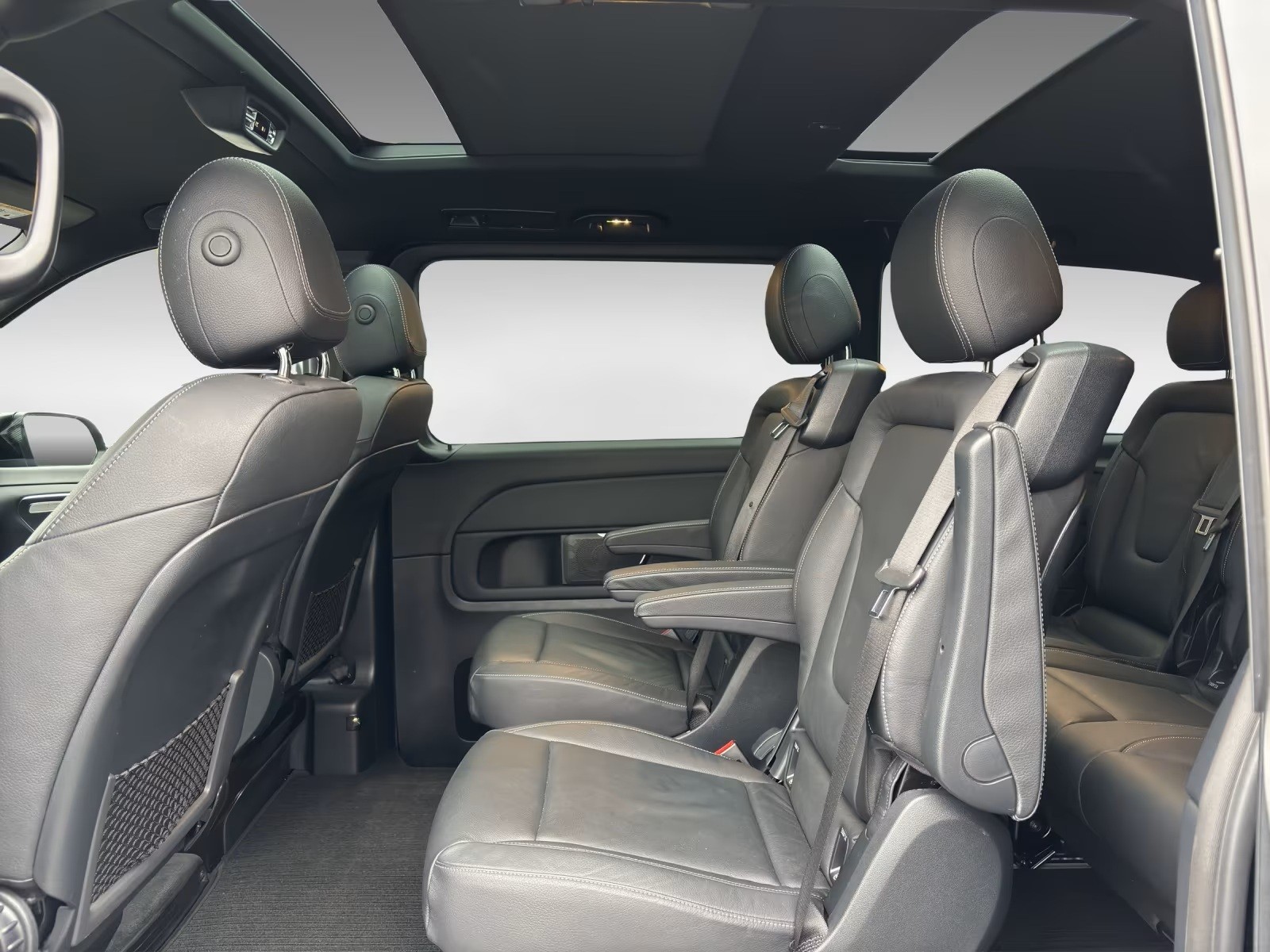 MERCEDES-BENZ V 300 d lang Avantgarde 4Matic 9G-Tronic-image-6