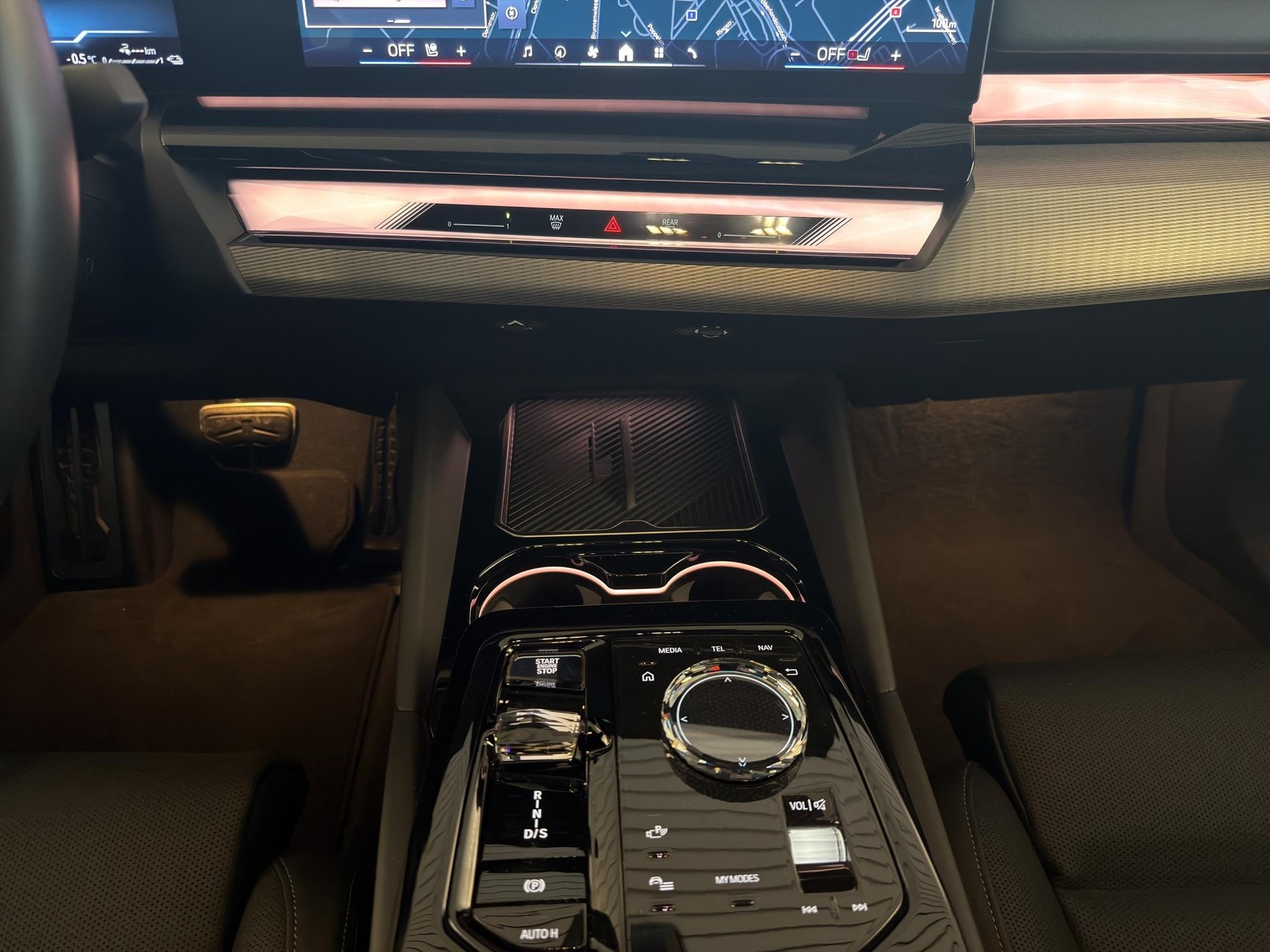 BMW 550e xDrive-image-15