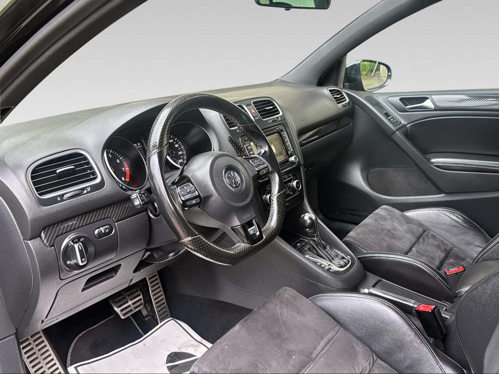 VW Golf 6 R-image-4