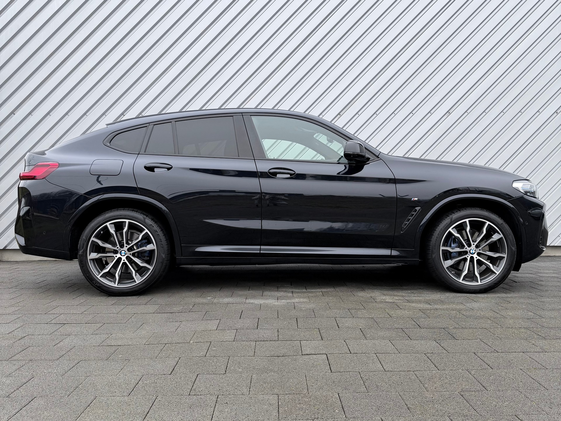 BMW X4 M40i 48V Steptronic-showroom-element-1
