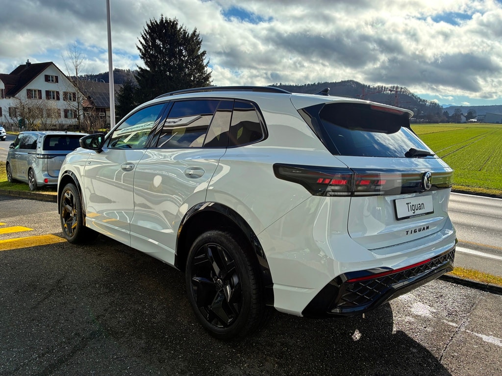 VW Tiguan 2.0 TSI DSG R-Line 4Motion-image-5