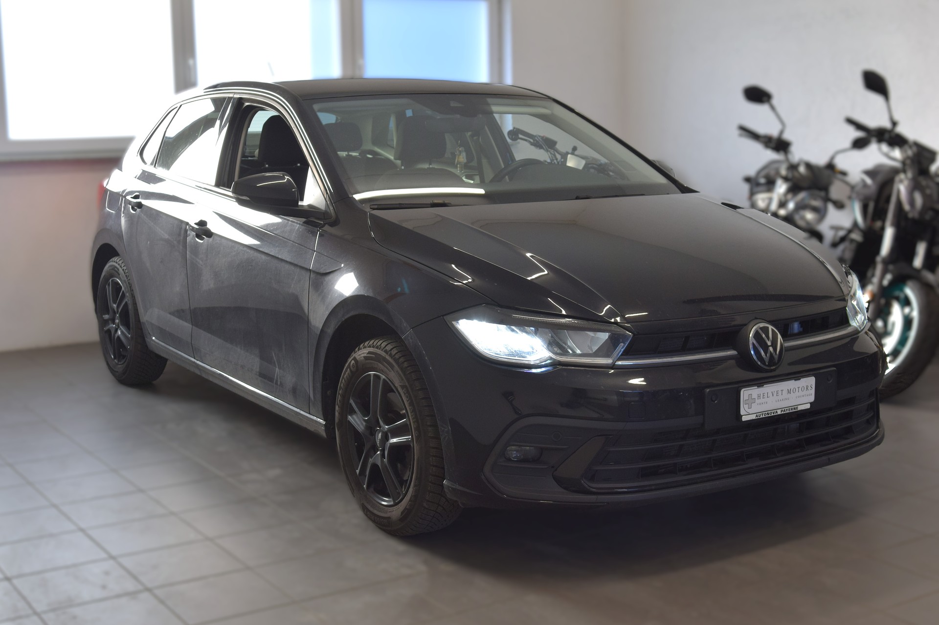 VW Polo 1.0 TSI Life DSG-image-2