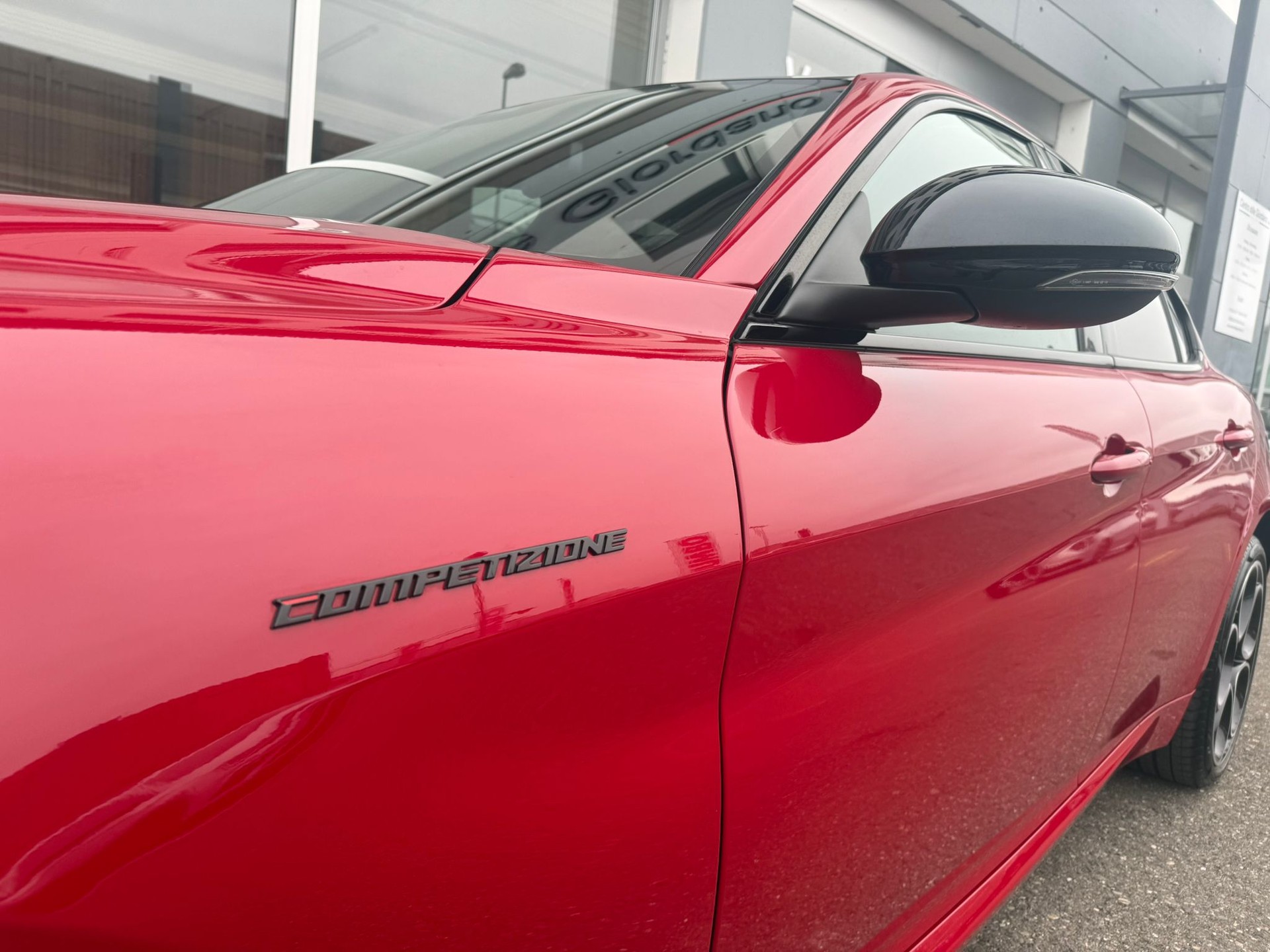 ALFA ROMEO Giulia 2.0 Competizione Pack Sky 280PS Q4 AT8 MY23/24-image-6