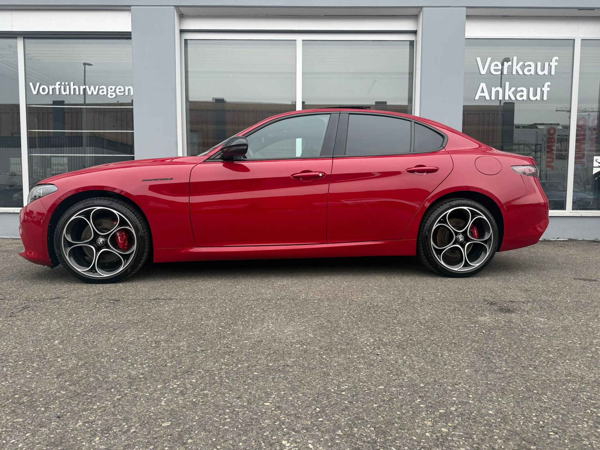 ALFA ROMEO Giulia 2.0 Competizione Pack Sky 280PS Q4 AT8 MY23/24-image-4