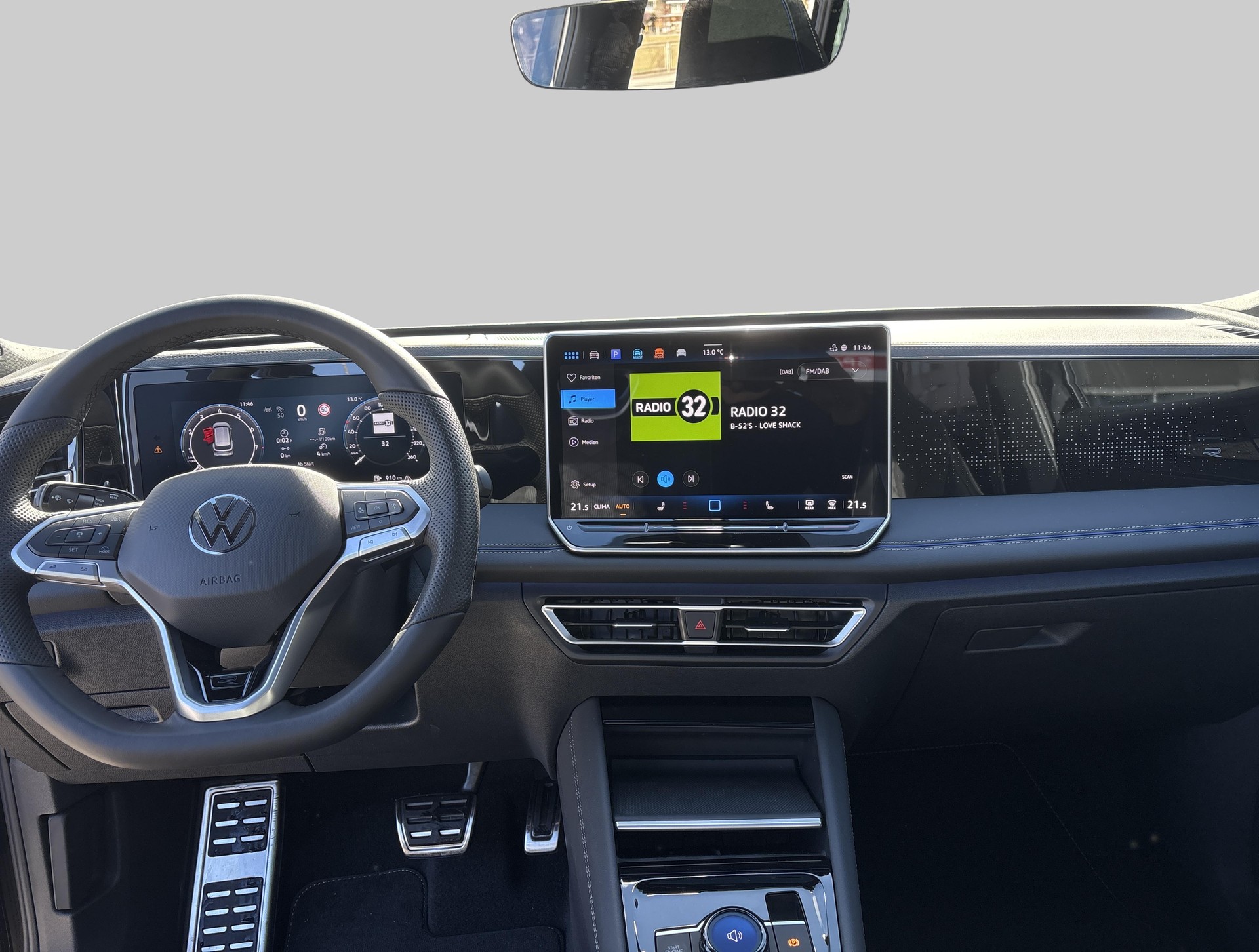 VW Tiguan 2.0 TSI DSG R-Line 4Motion-image-12