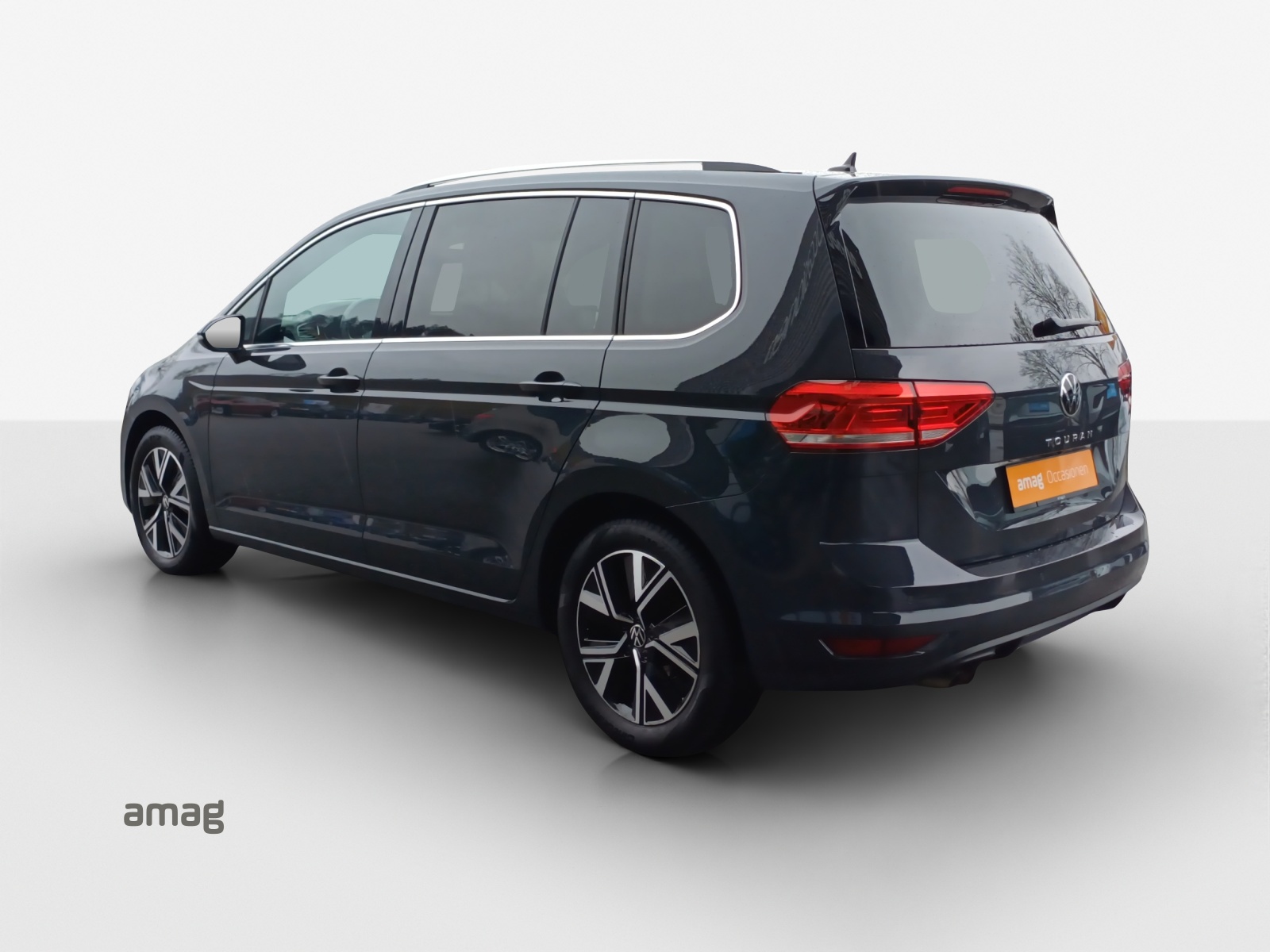 VW Touran 2.0 TDI BlueMotion Technology Highline DSG-image-2