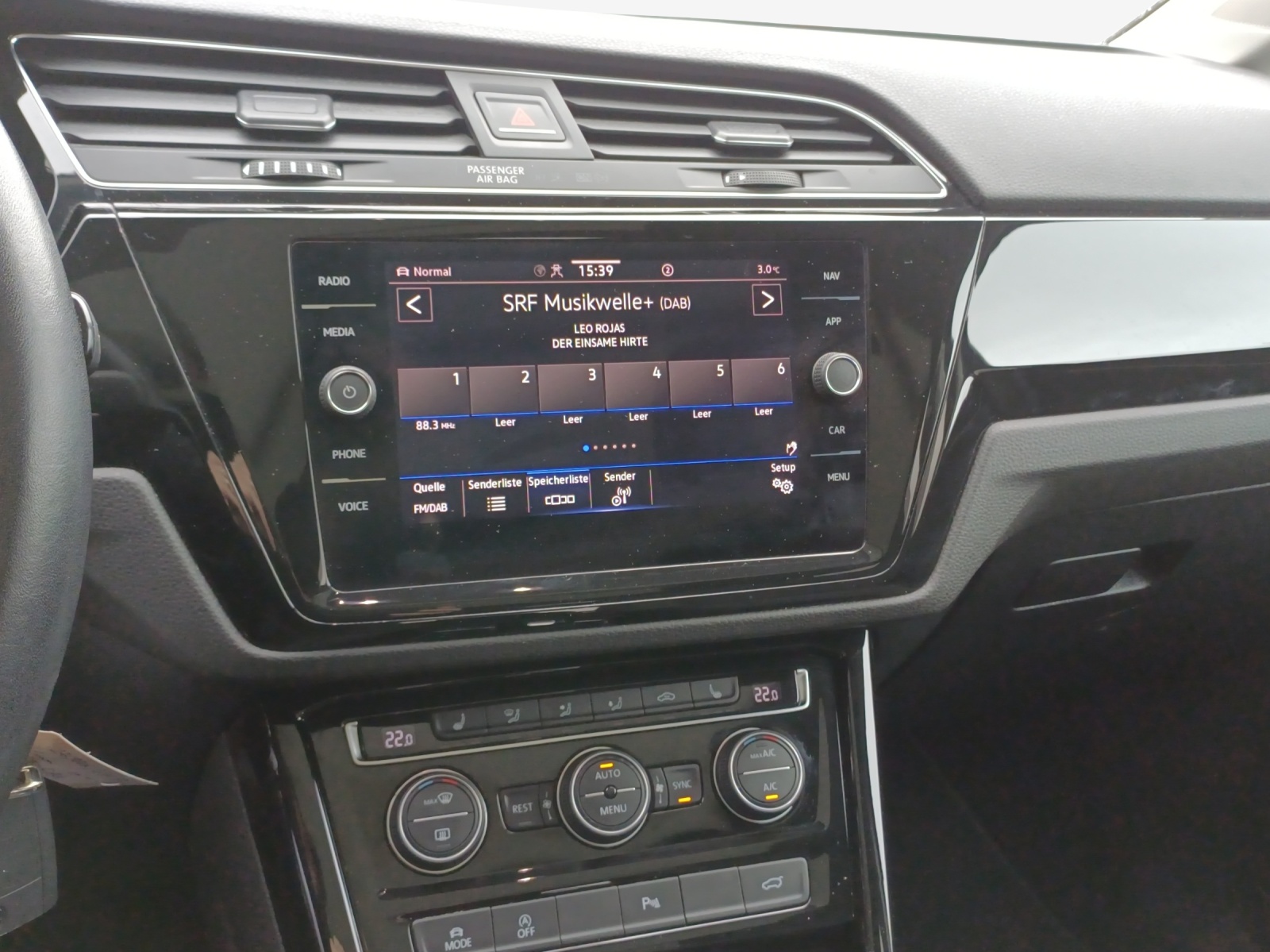VW Touran 2.0 TDI BlueMotion Technology Highline DSG-image-10
