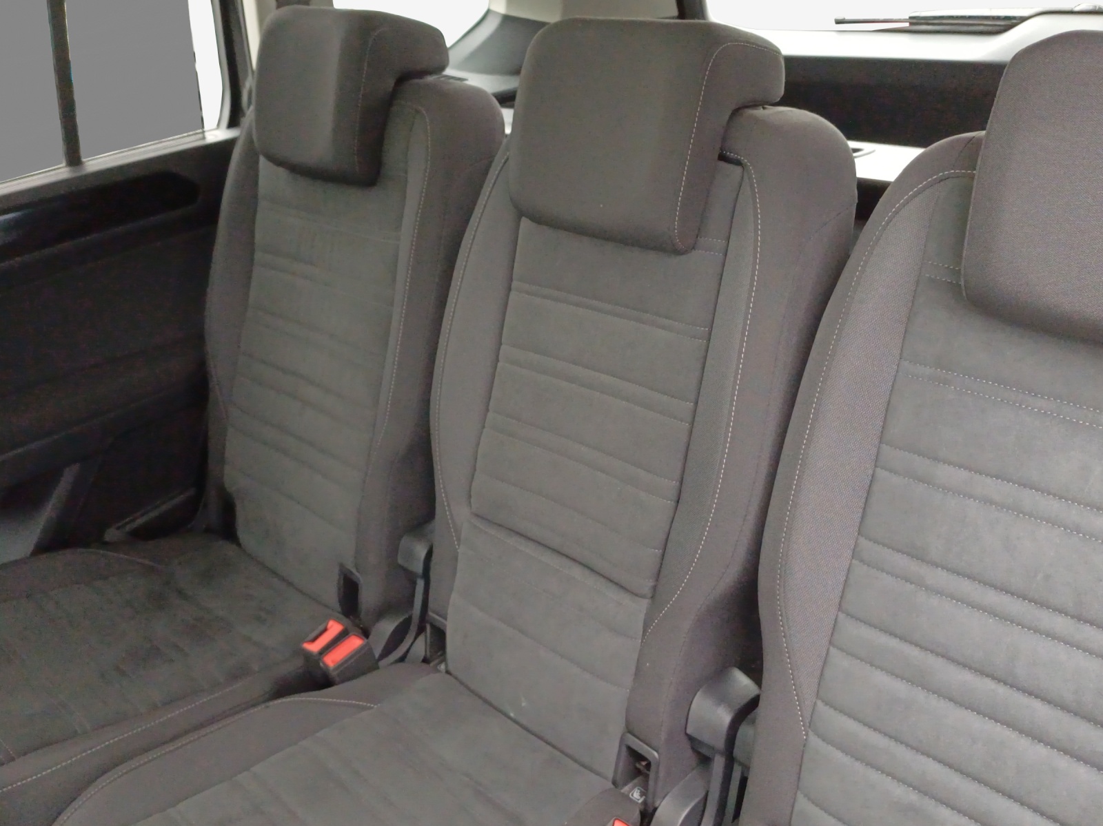 VW Touran 2.0 TDI BlueMotion Technology Highline DSG-image-11