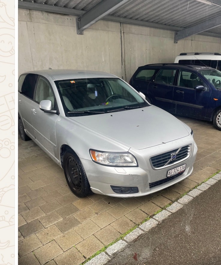 VOLVO V50 2.4