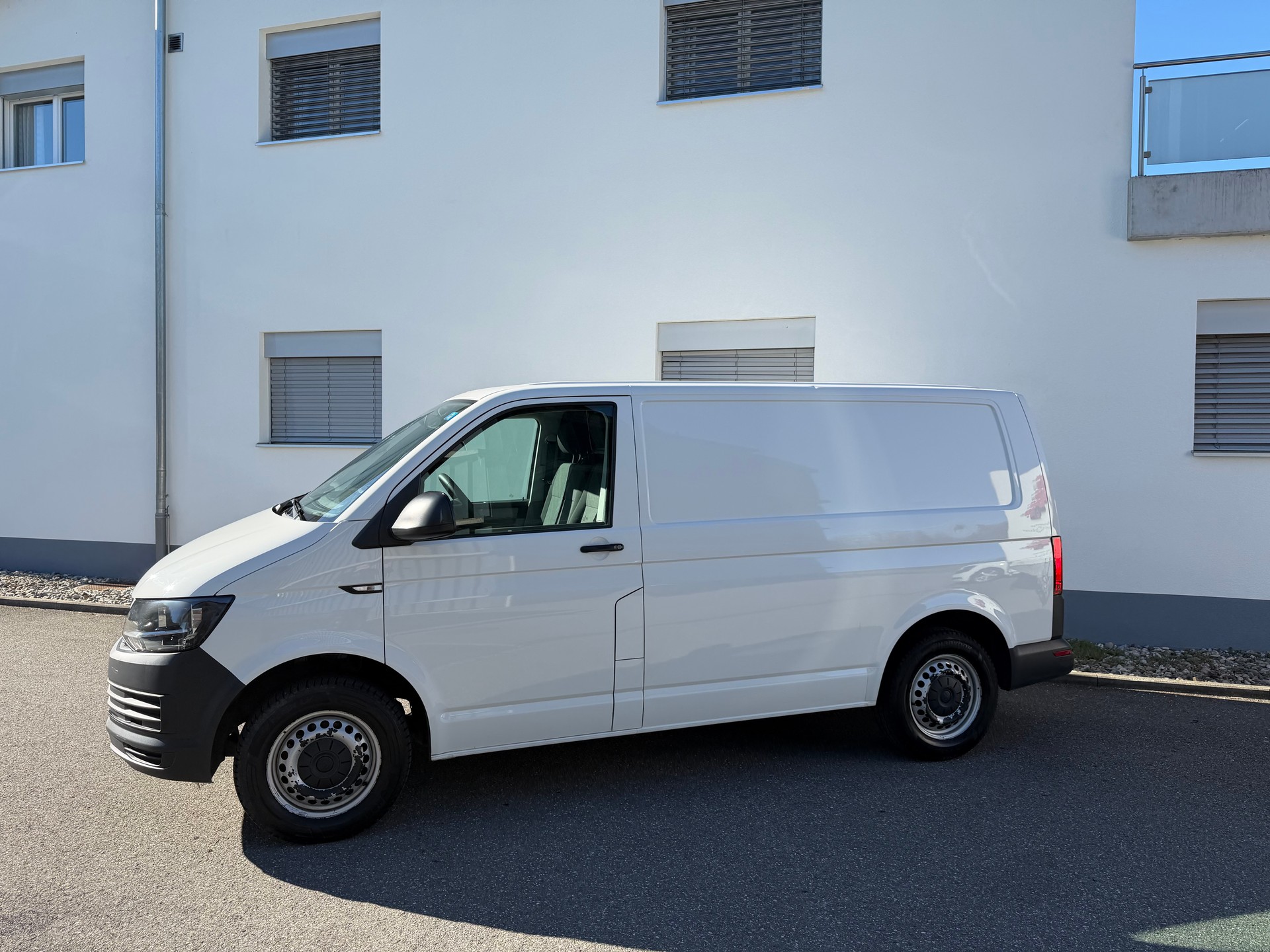 VW T6 2.0 TDI Euro 5-image-11