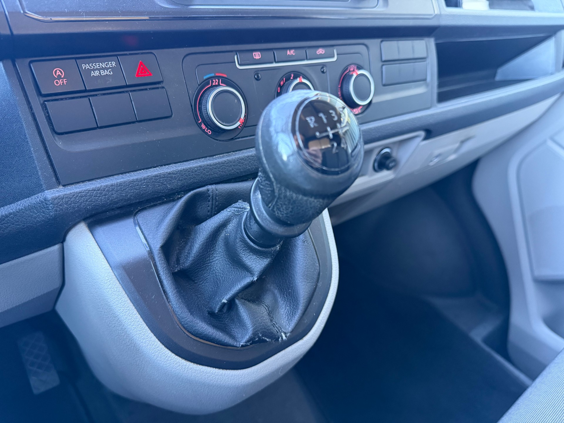 VW T6 2.0 TDI Euro 5-image-18