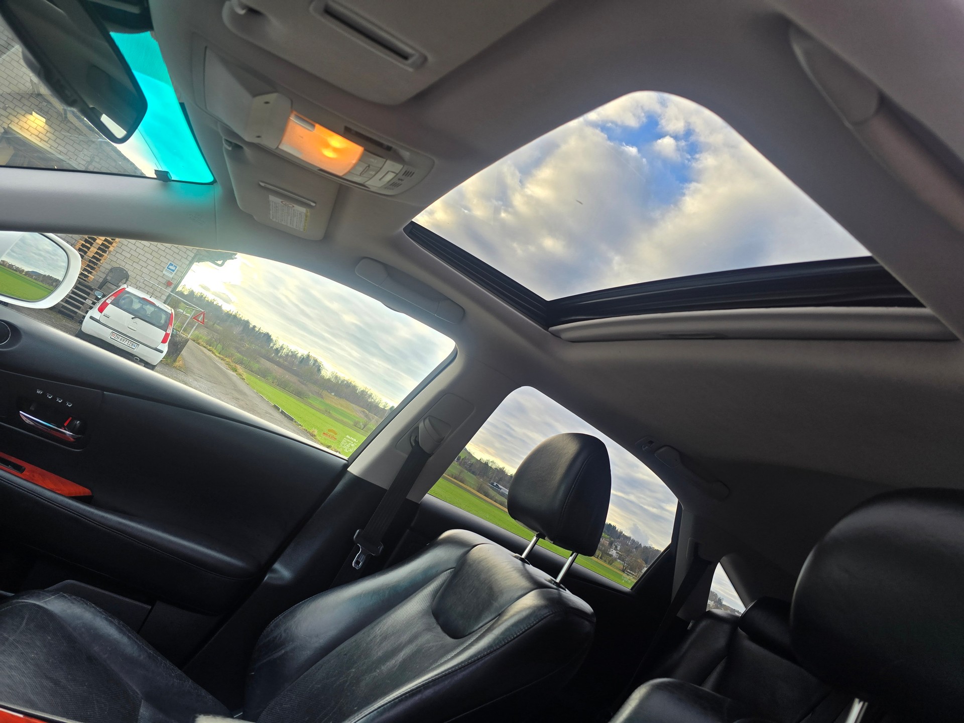 LEXUS RX 450h Limited AWD Automatic-image-12