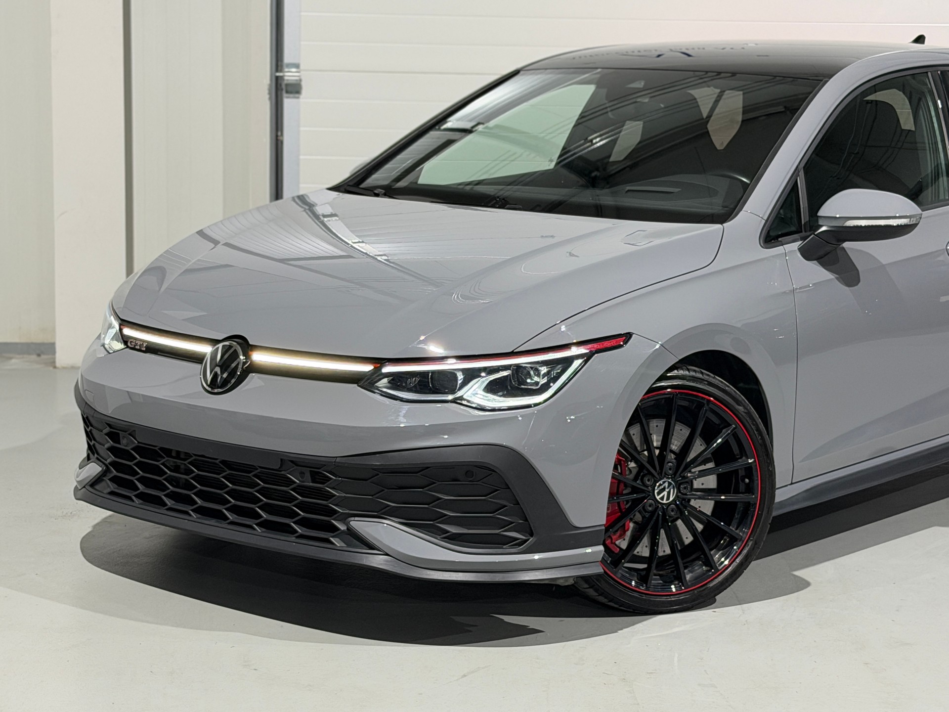 VW Golf 2.0 TSI GTI Clubsport DSG EDITION 45 / Akrapovic-image-1