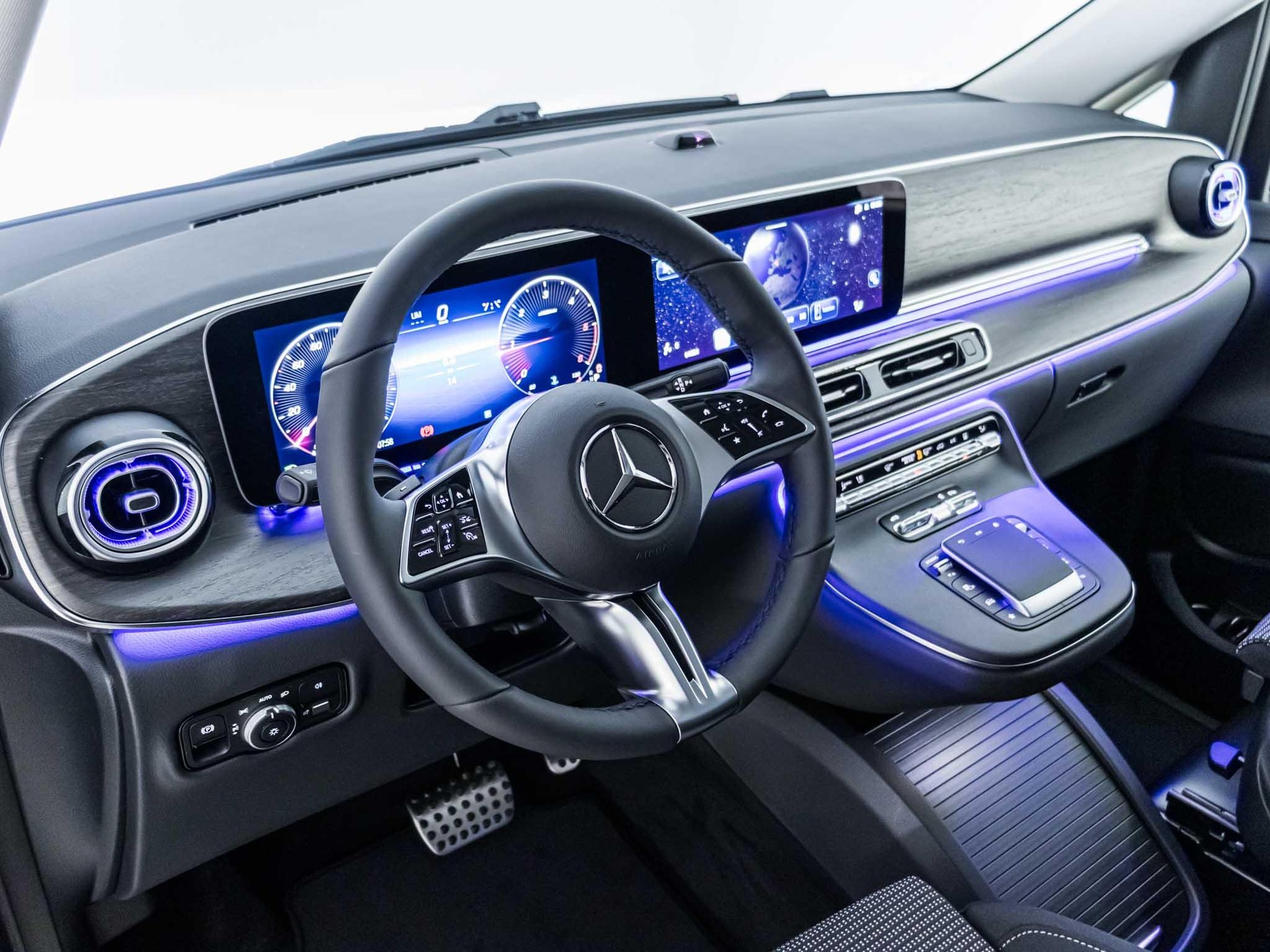 MERCEDES-BENZ V 250 d 4MATIC TREND L-image-9