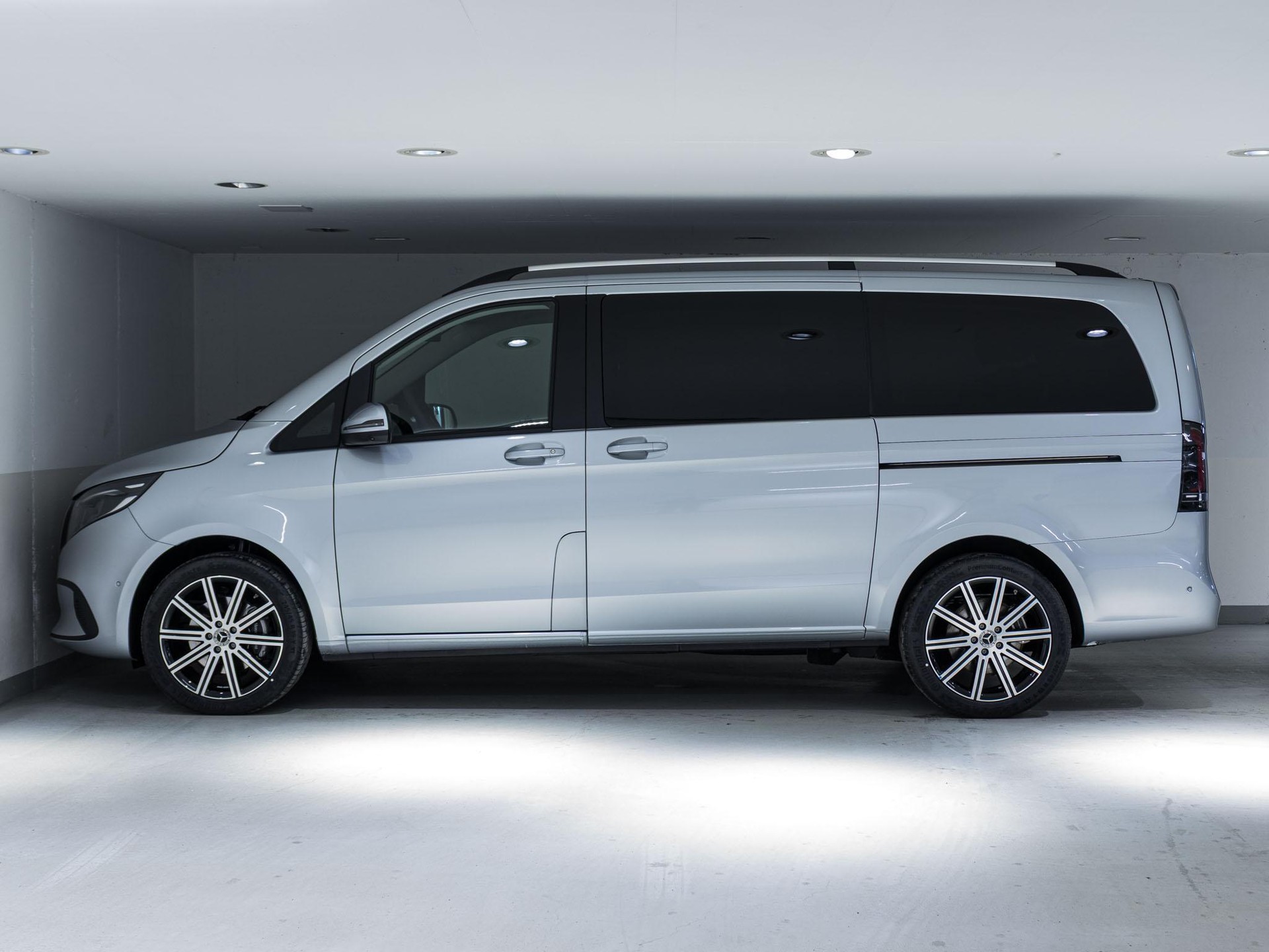 MERCEDES-BENZ V 250 d 4MATIC TREND L-image-4