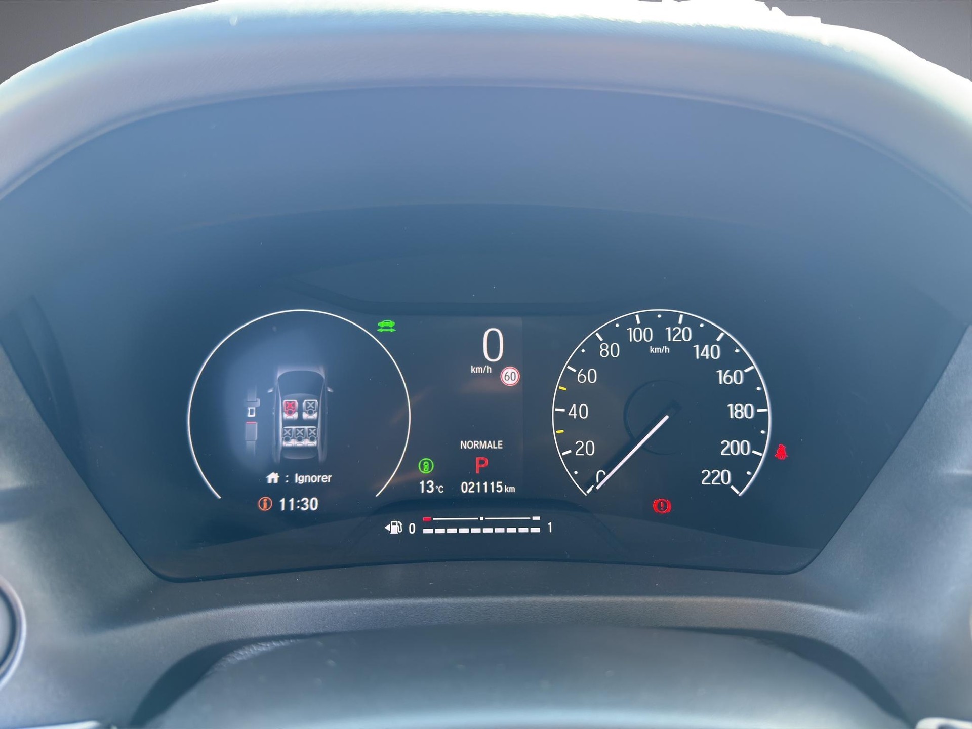 HONDA HR-V 1.5 i-MMD Advance Style-image-10
