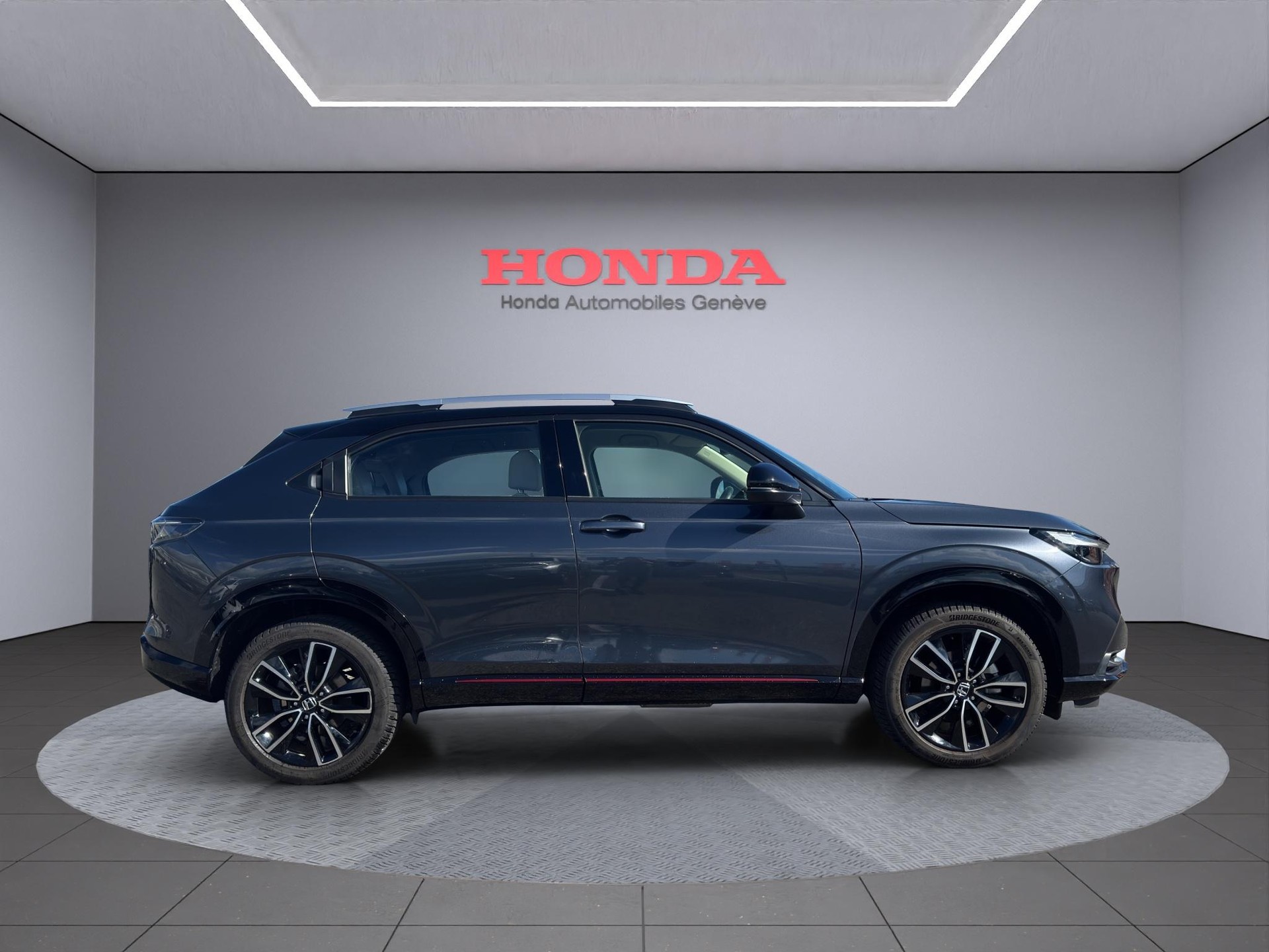 HONDA HR-V 1.5 i-MMD Advance Style-image-0
