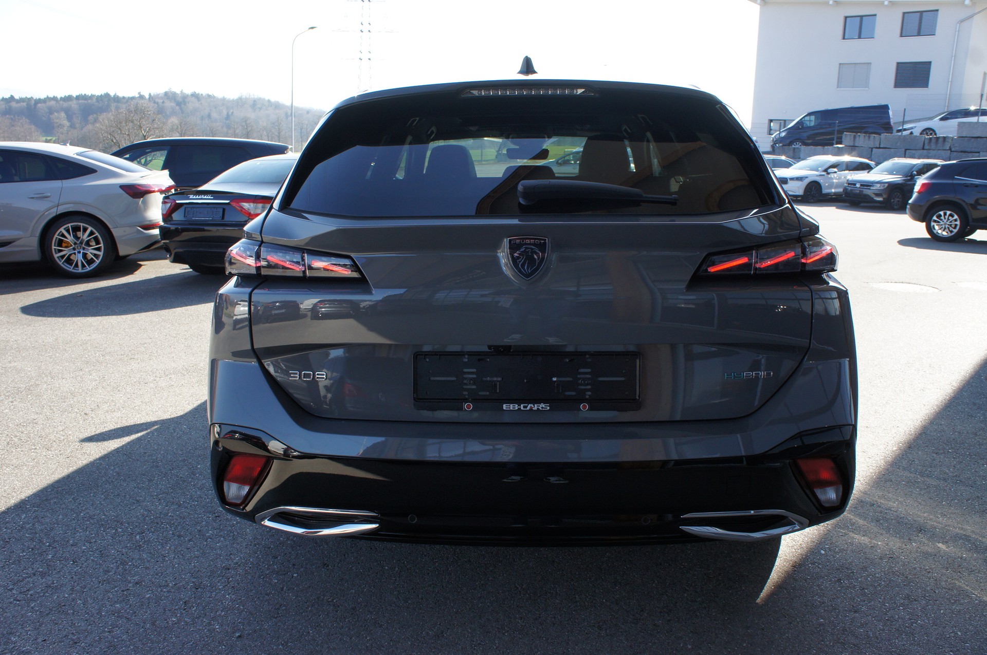 PEUGEOT 308 SW 1.6 PHEV 180 GT-image-3