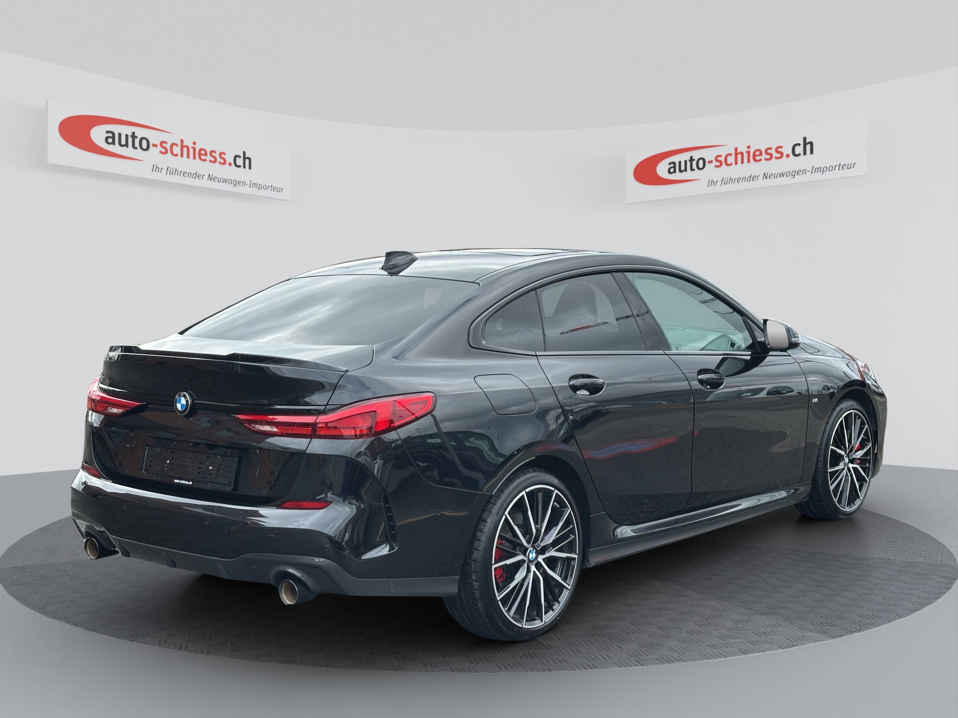 BMW 220i Gran Coupé M Sport Pro Edition Shadow Line Steptronic-image-4