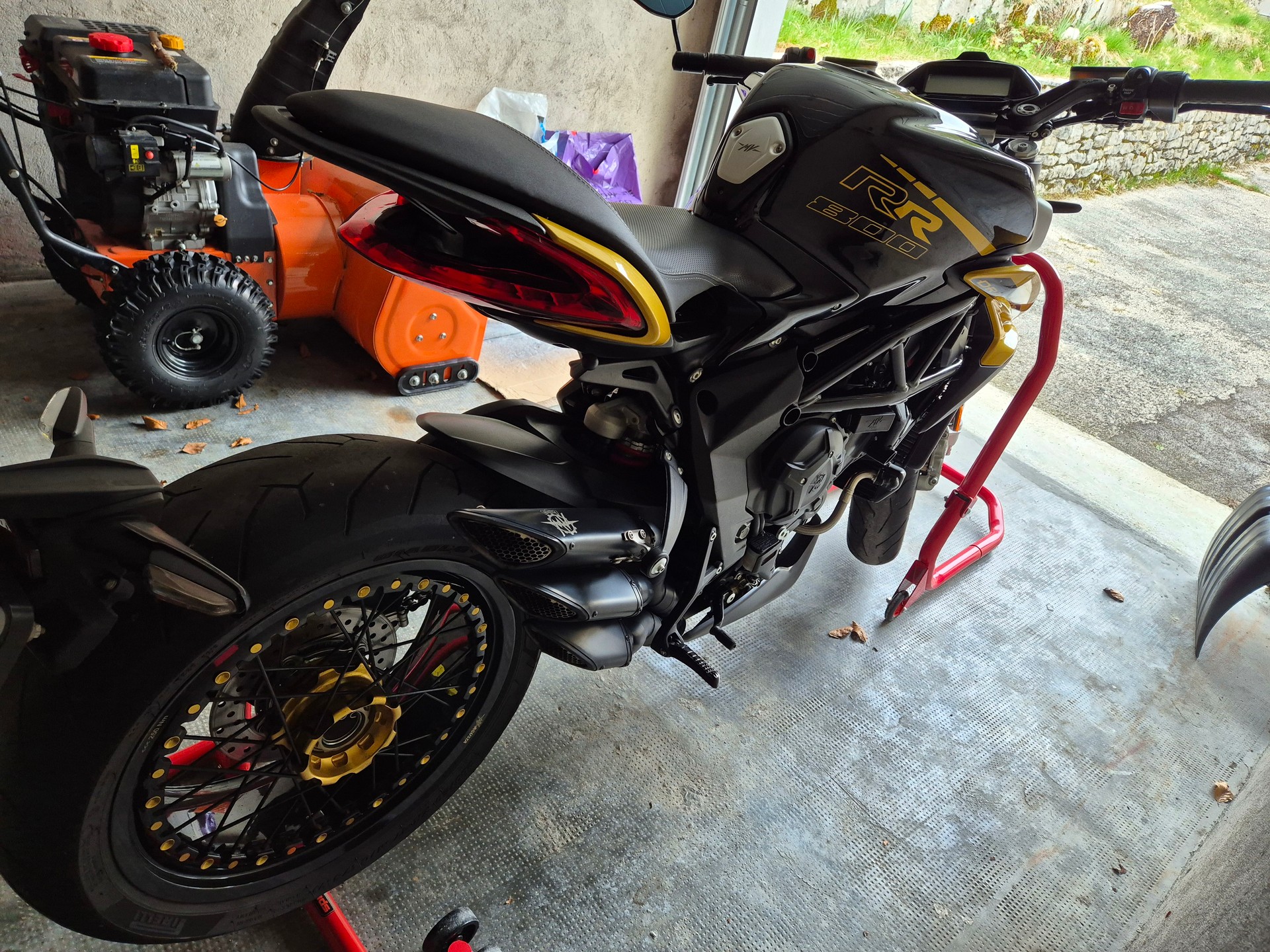 MV AGUSTA Dragster 800 RR ABS 75 Anniversario-image-4