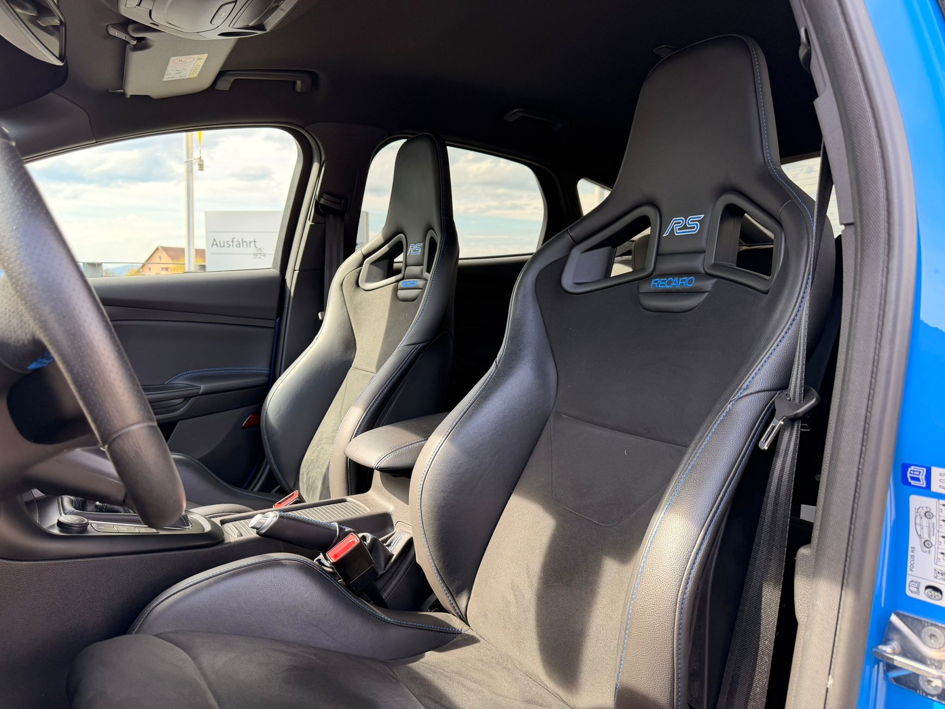 FORD Focus 2.3 EcoBoost RS AWD-image-12