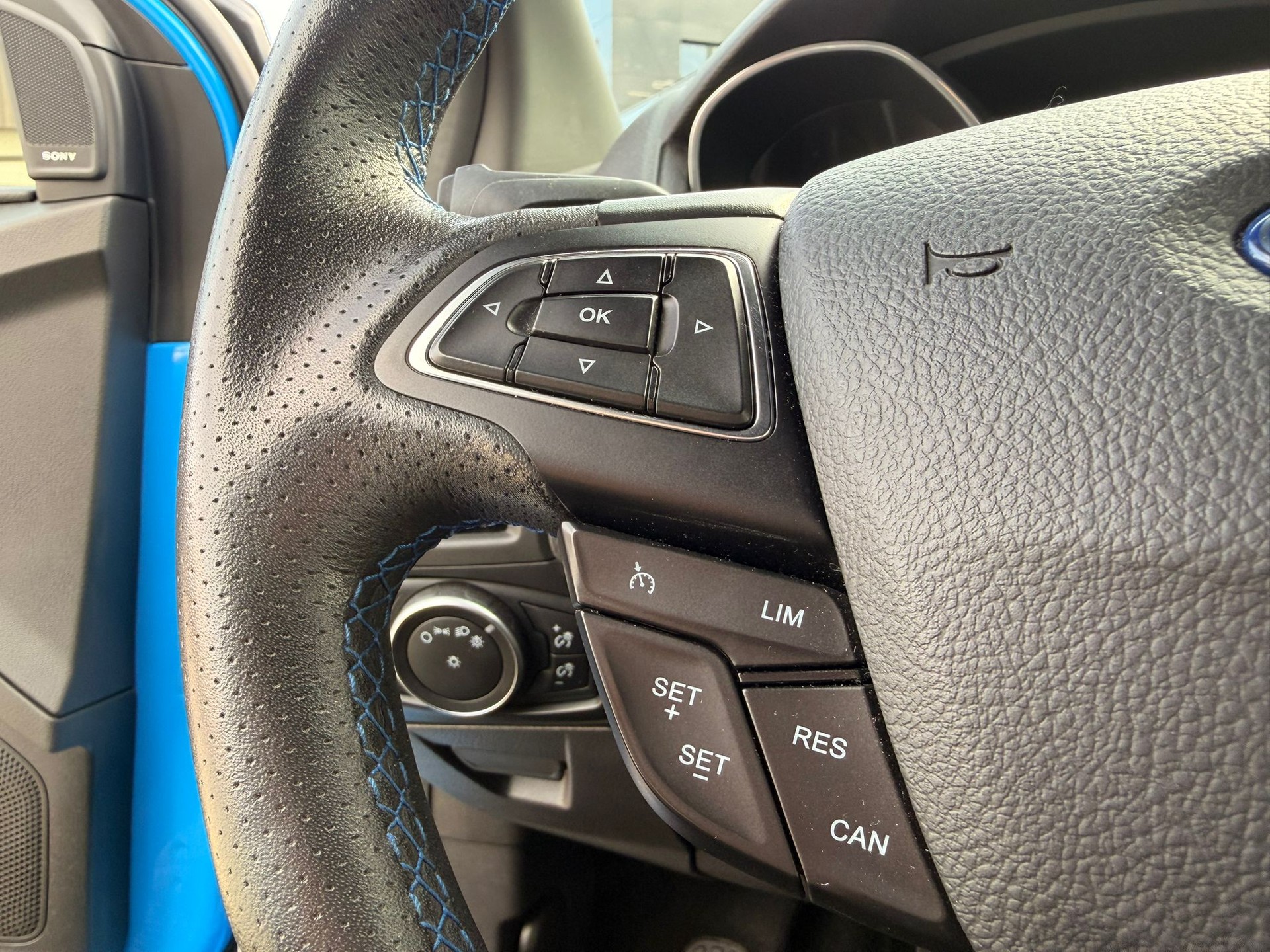 FORD Focus 2.3 EcoBoost RS AWD-image-16