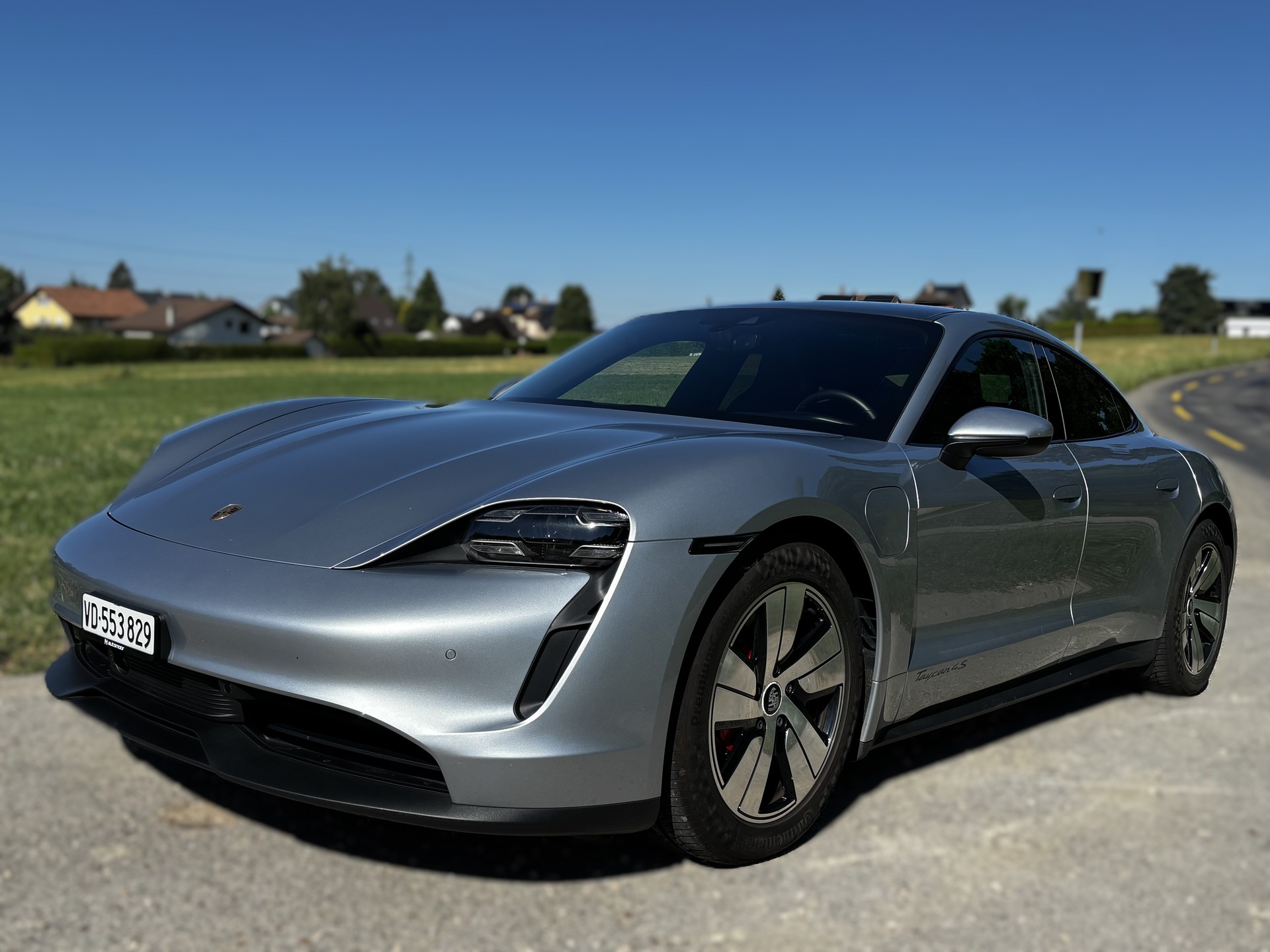 PORSCHE Taycan 4S-image-1