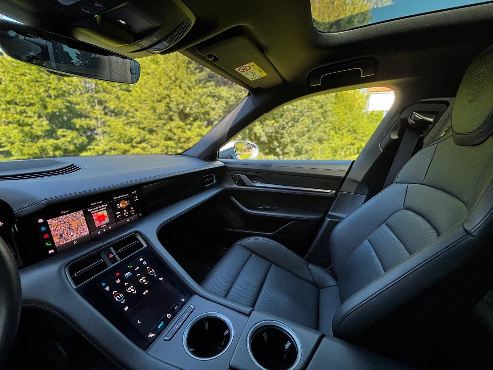 PORSCHE Taycan 4S-image-4