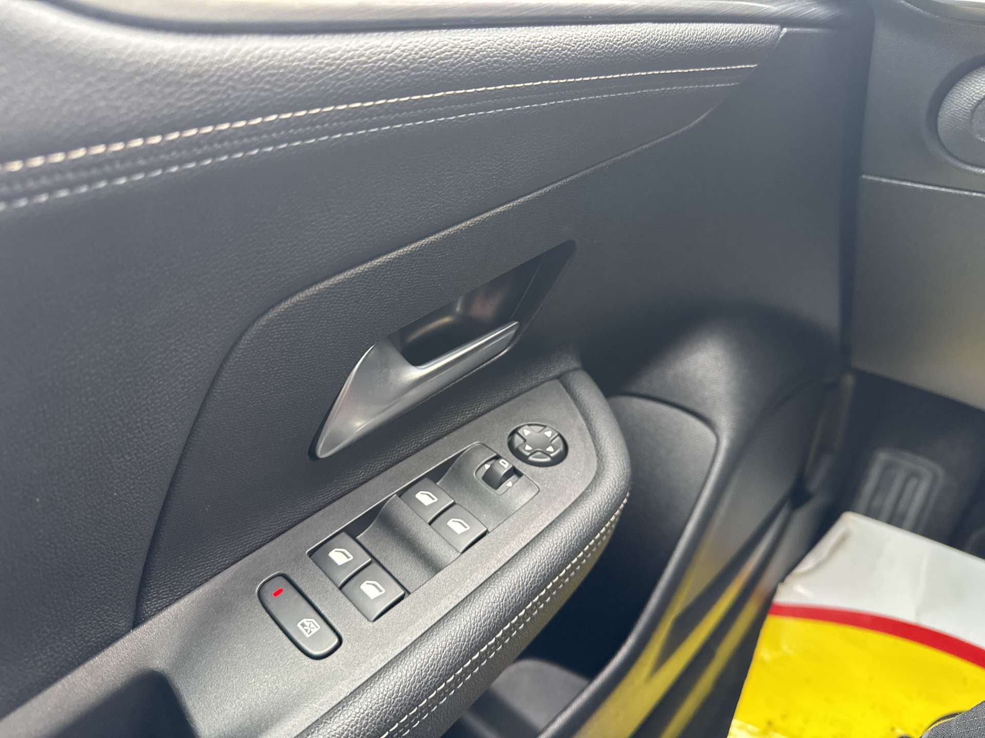 OPEL Mokka 1.2 Direct Injection Turbo GS Automat-image-14