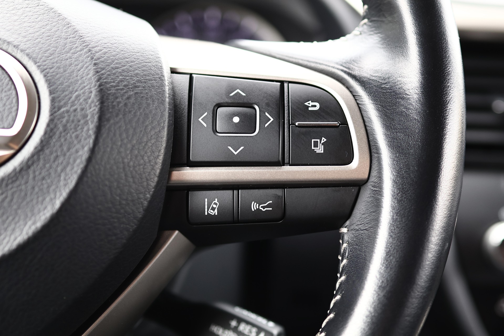 LEXUS RX 450h Comfort-image-21