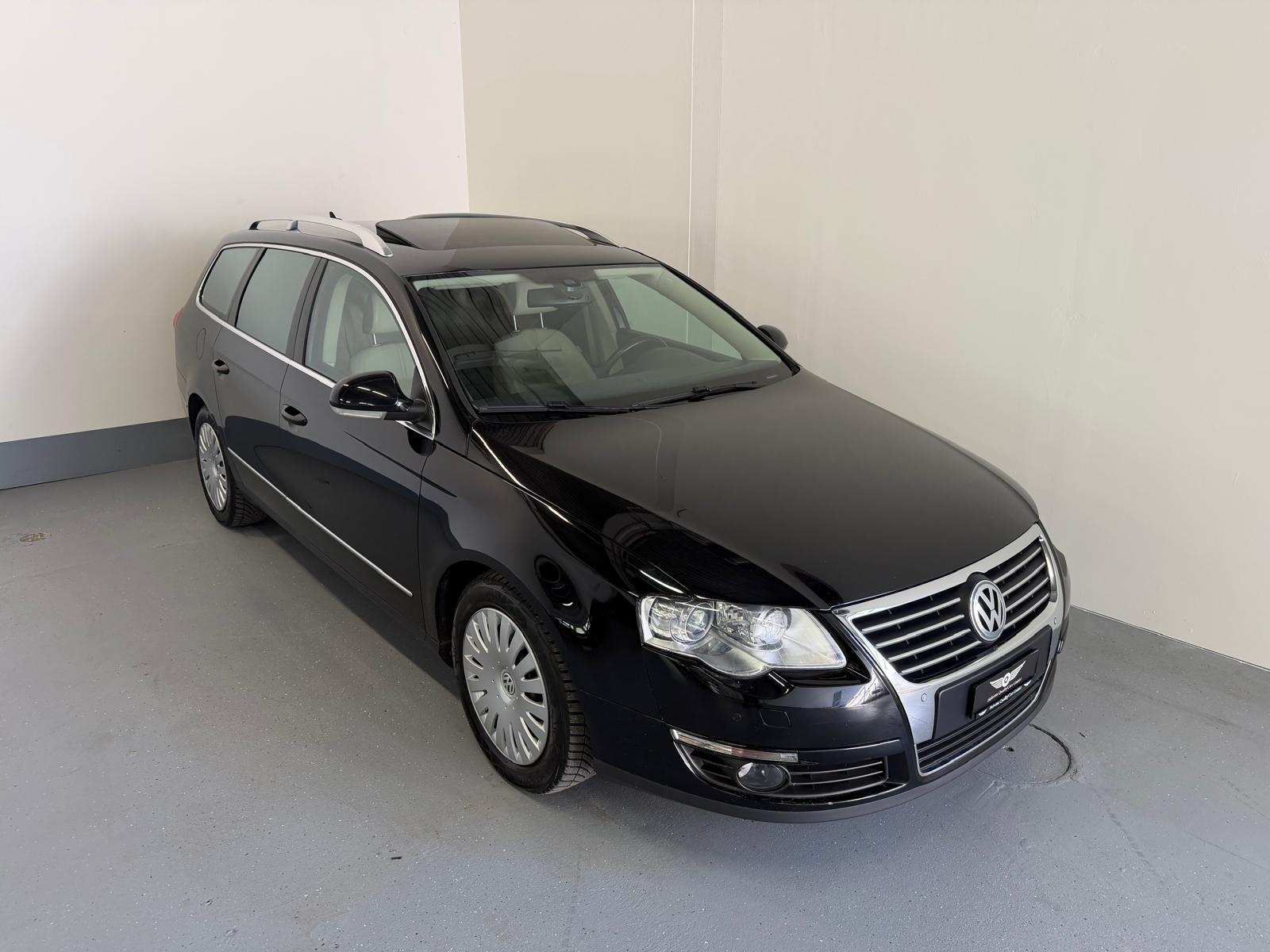 VW Passat Variant 2.0 FSI Highline 4Motion-image-1