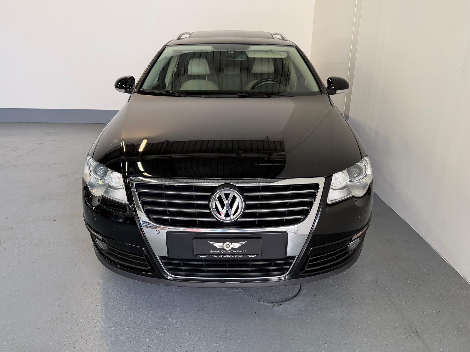 VW Passat Variant 2.0 FSI Highline 4Motion-image-4