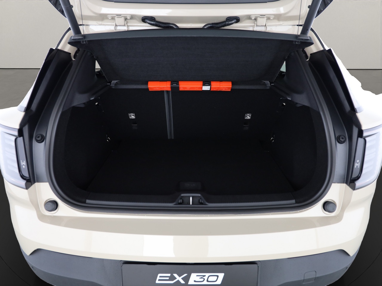VOLVO EX30 CC E60 Twin Performance AWD-image-7